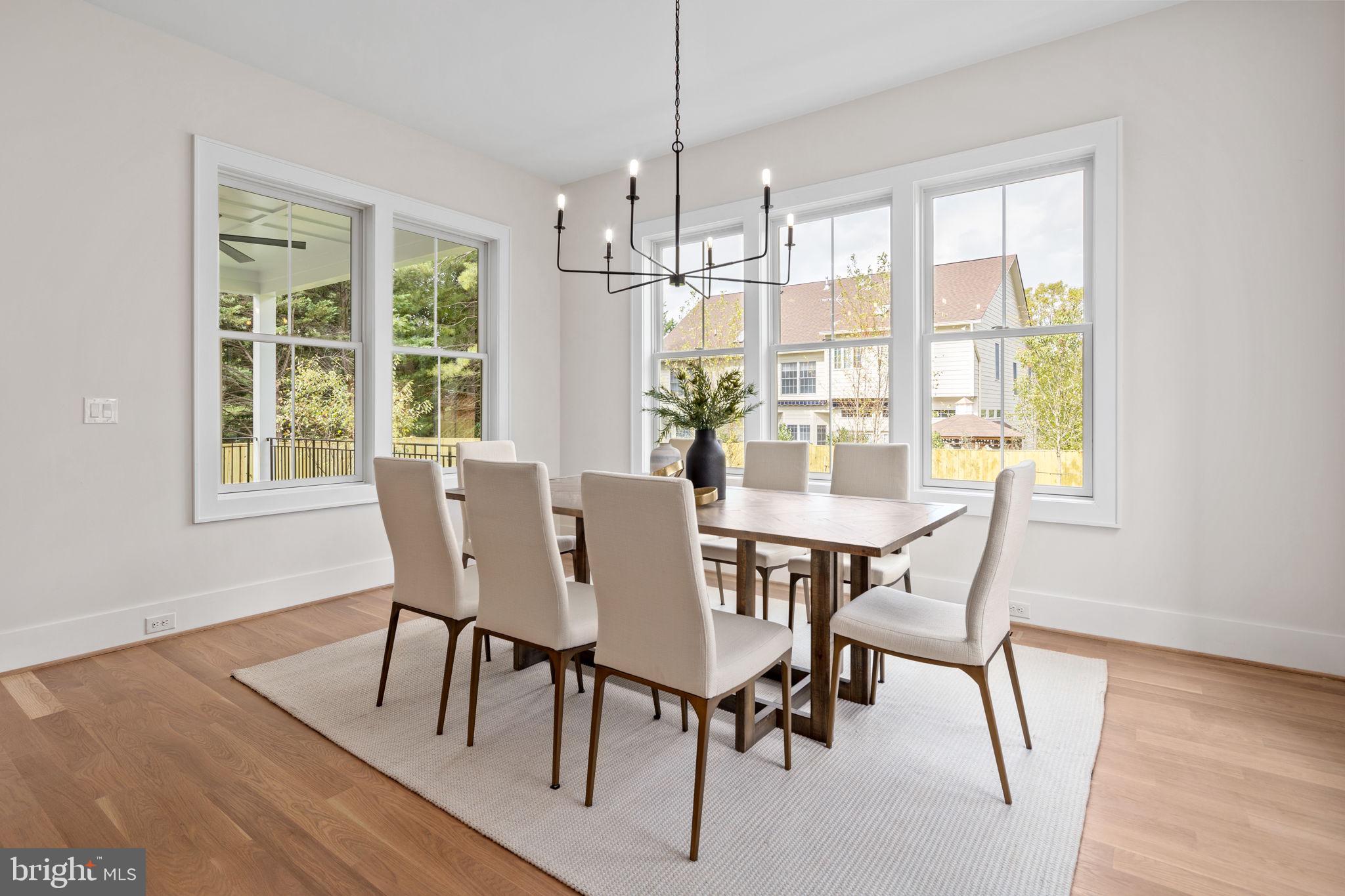LARCHMONT TERRACE - Residential
