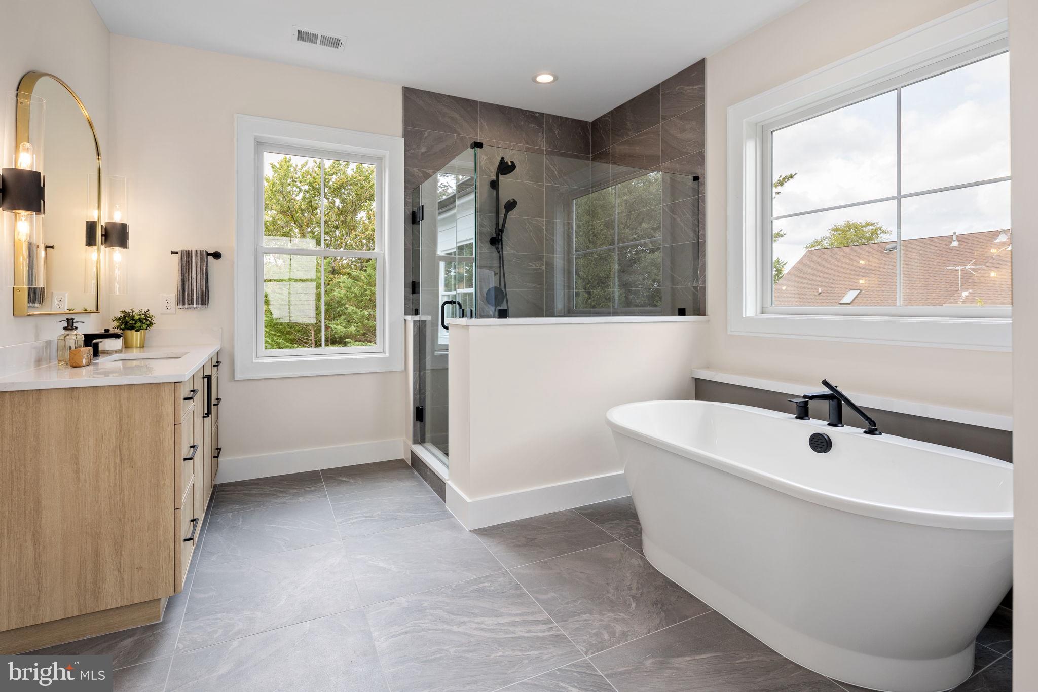 LARCHMONT TERRACE - Residential