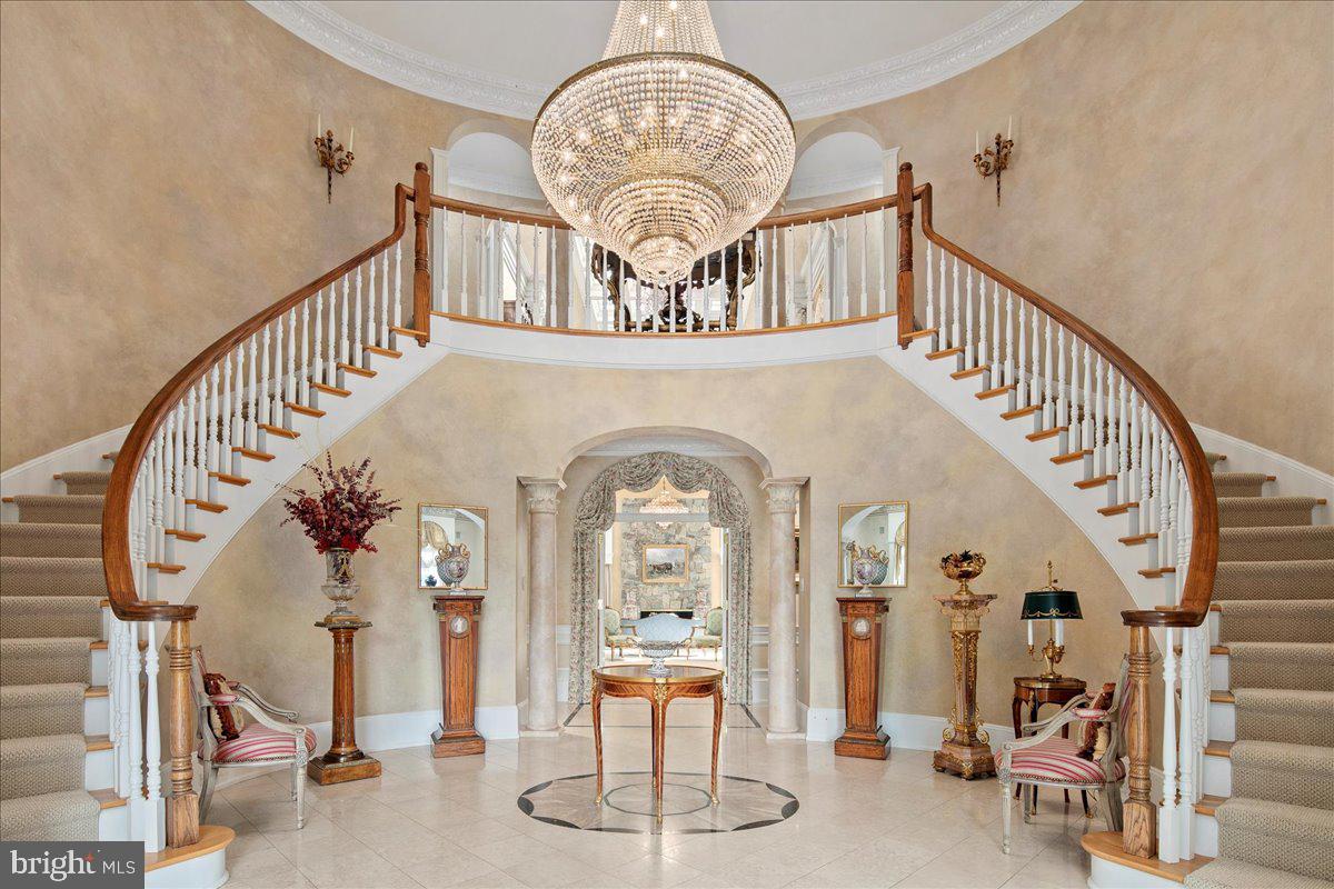 OAKMONT - Residential