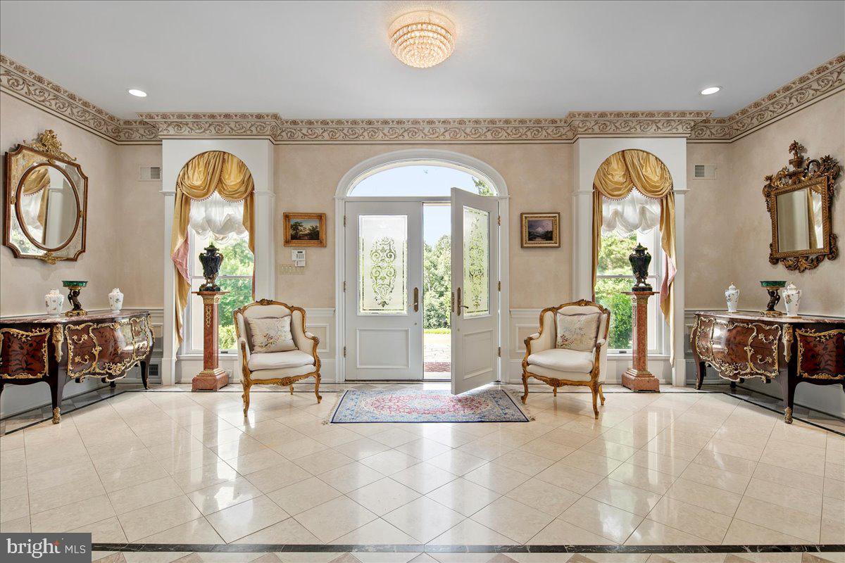 OAKMONT - Residential