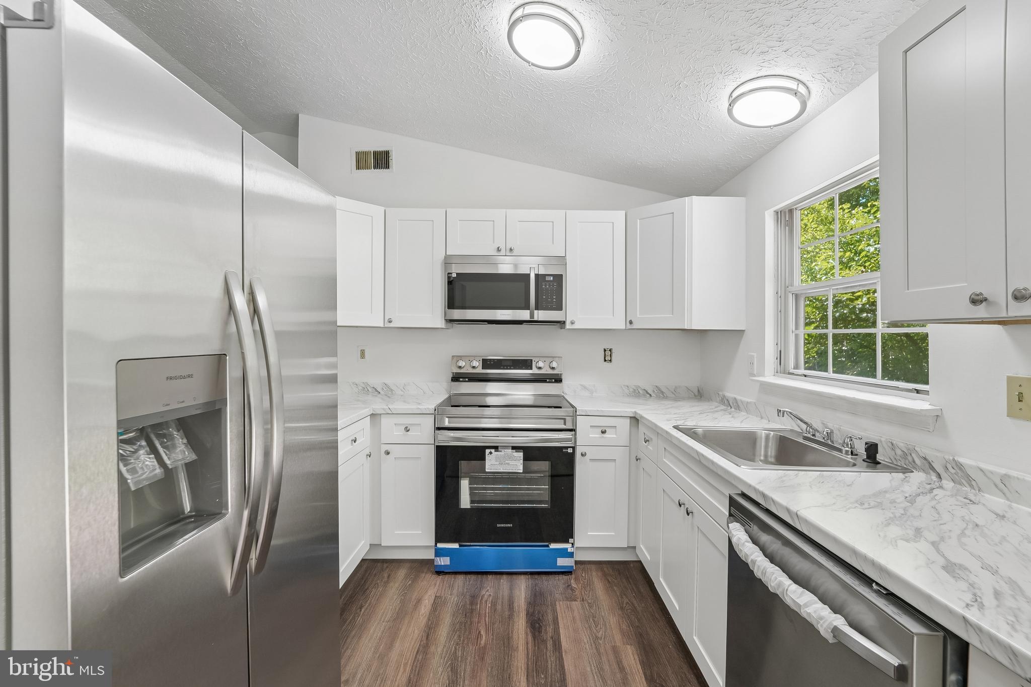 WETHERSFIELD - Residential