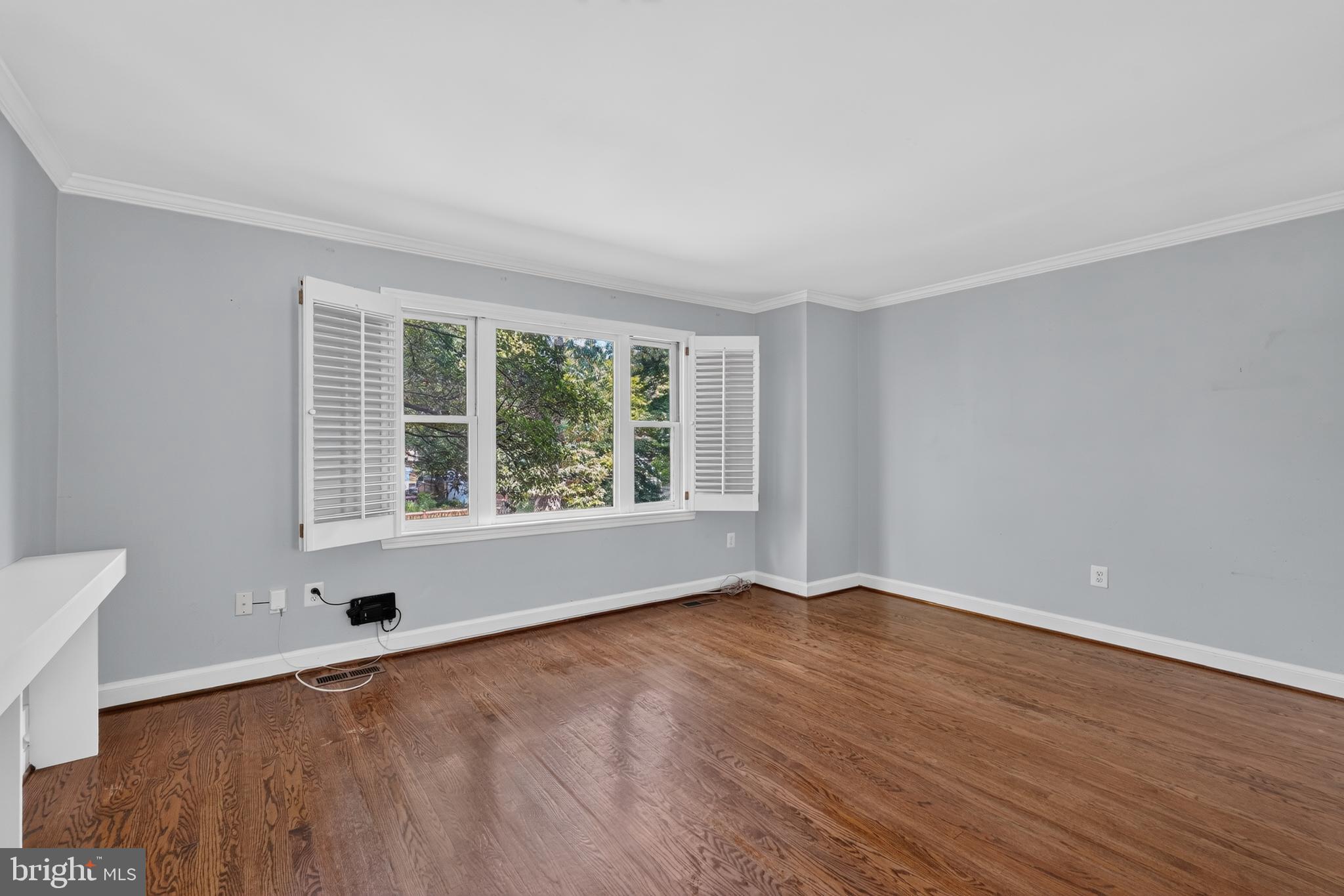 DOMINION SQUARE - Residential