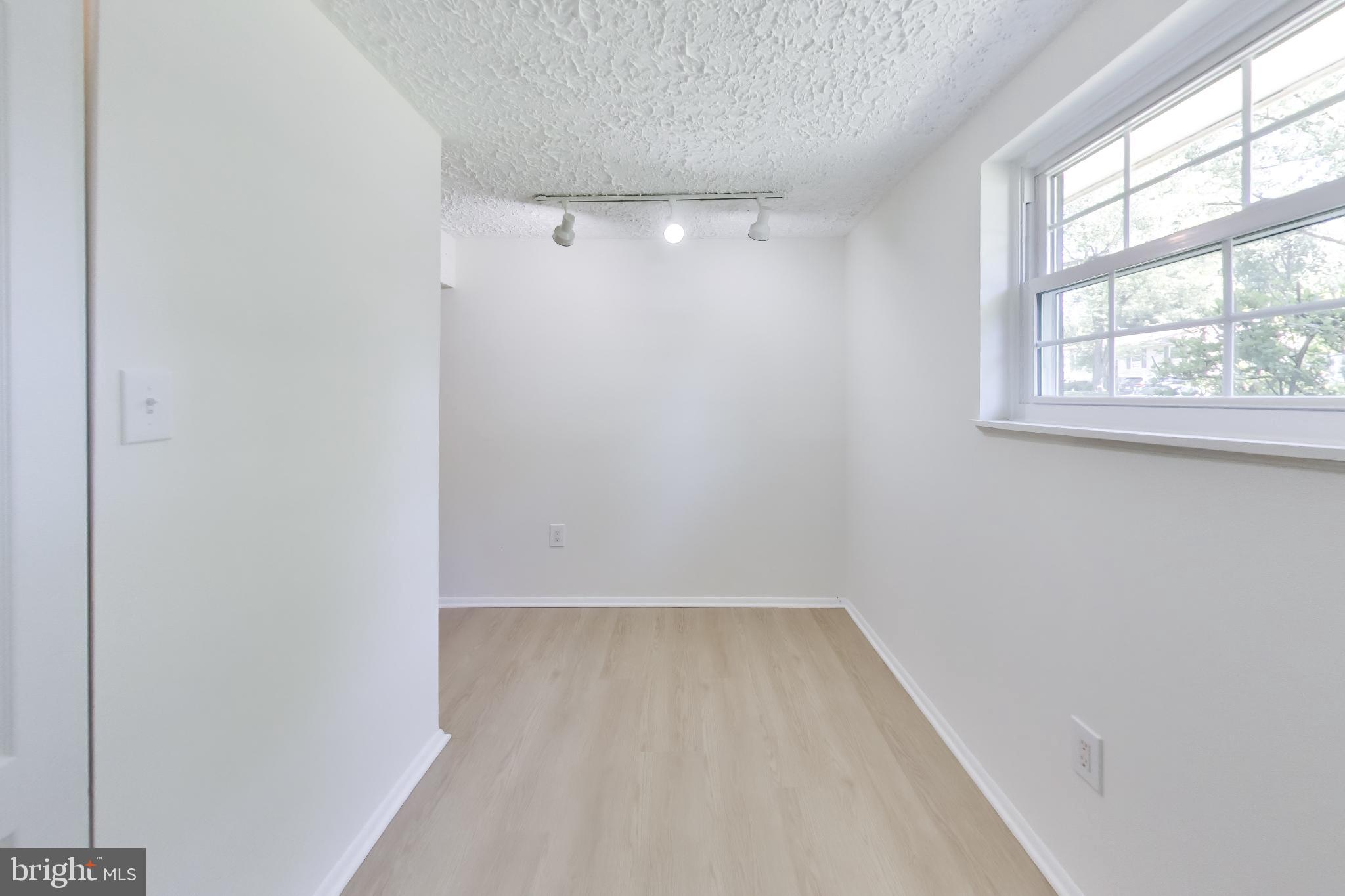HUNGERFORD - Residential