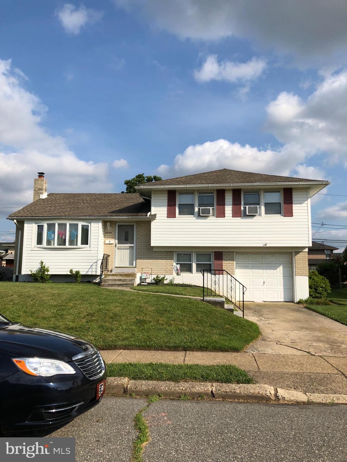 Updated Bustleton single that is not to be missed, not many go up for sale . Awesome split level that will definitely not last. Nice kitchen, open floor plan, finished basement,bonus area could be play area for kids, all this and nice sized rooms. There is also a huge fenced in yard with a oversized outdoor patio for entertaining.Move in and do nothing to this unbelievably nice home.