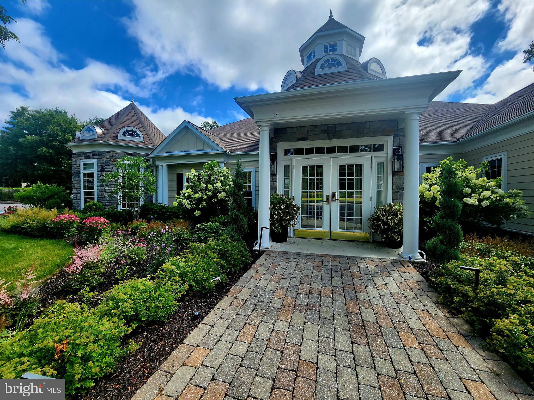 TRADITIONS AT LONGII - Residential