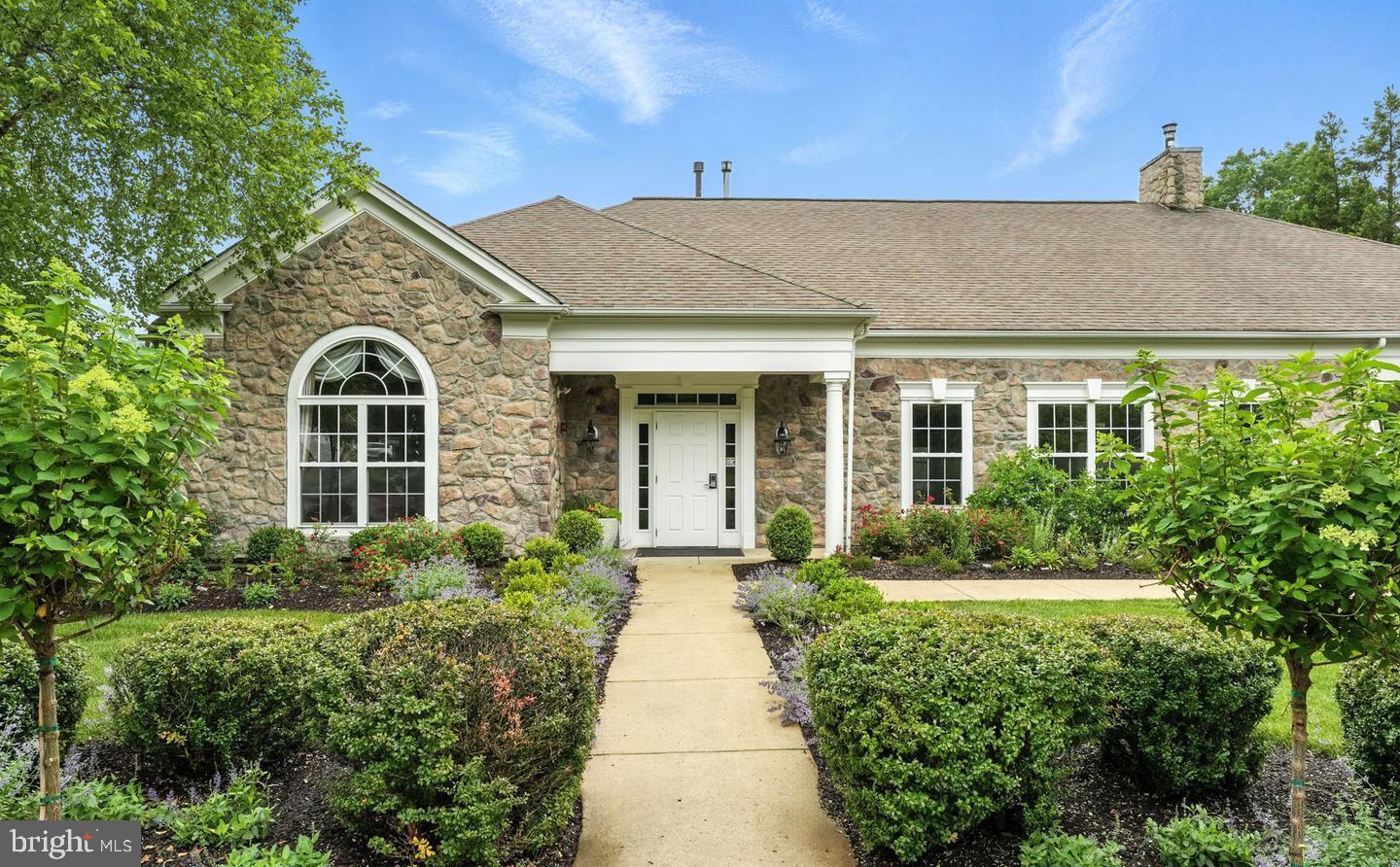 TRADITIONS AT LONGII - Residential