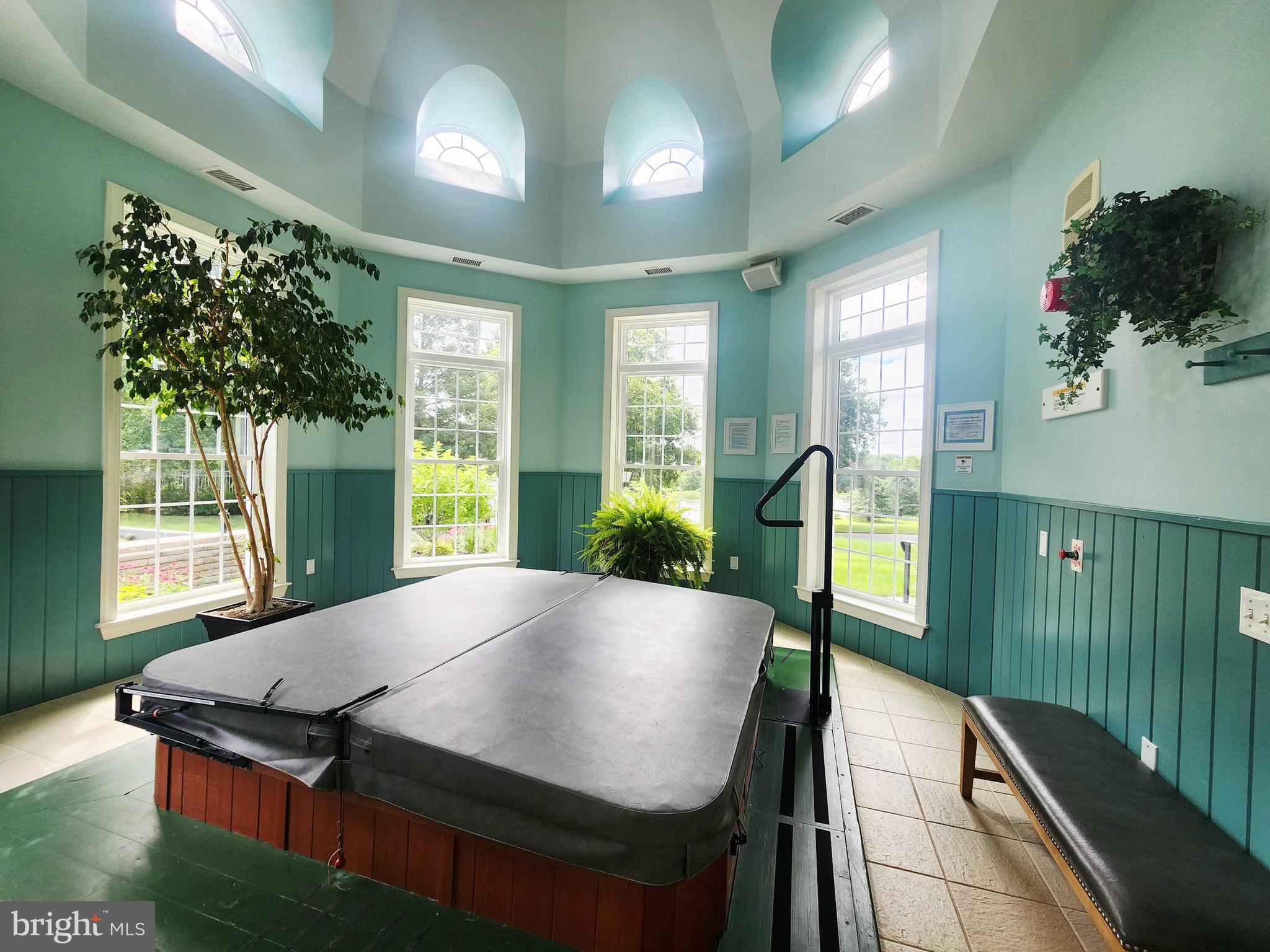 TRADITIONS AT LONGII - Residential
