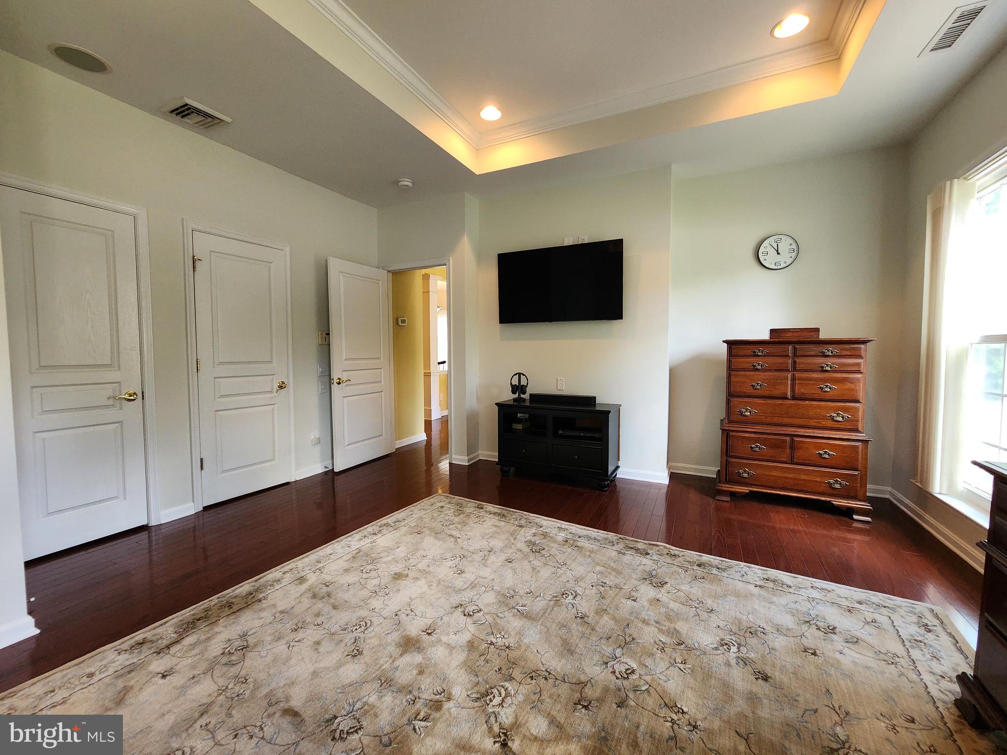 TRADITIONS AT LONGII - Residential