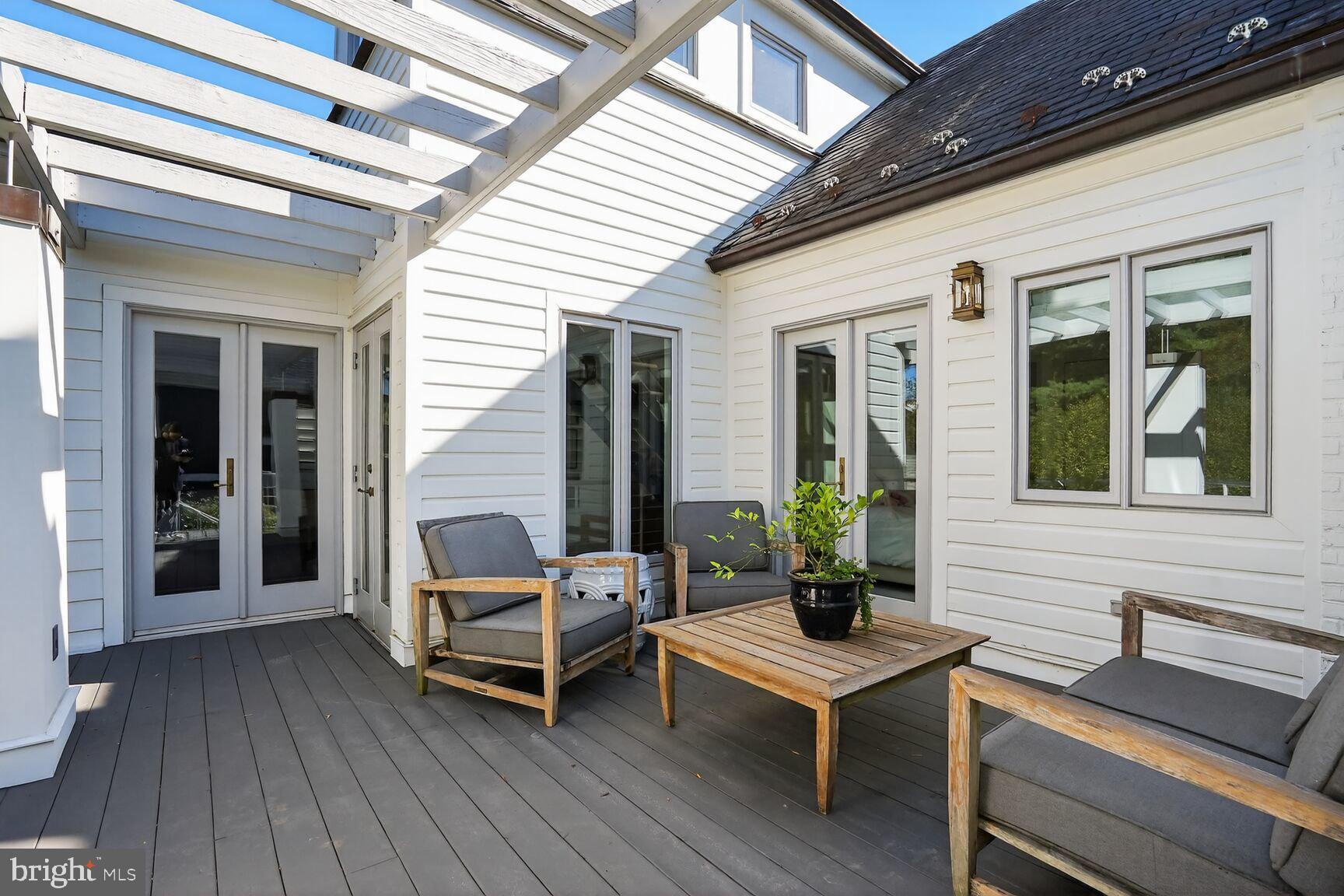 WESLEY HEIGHTS - Residential
