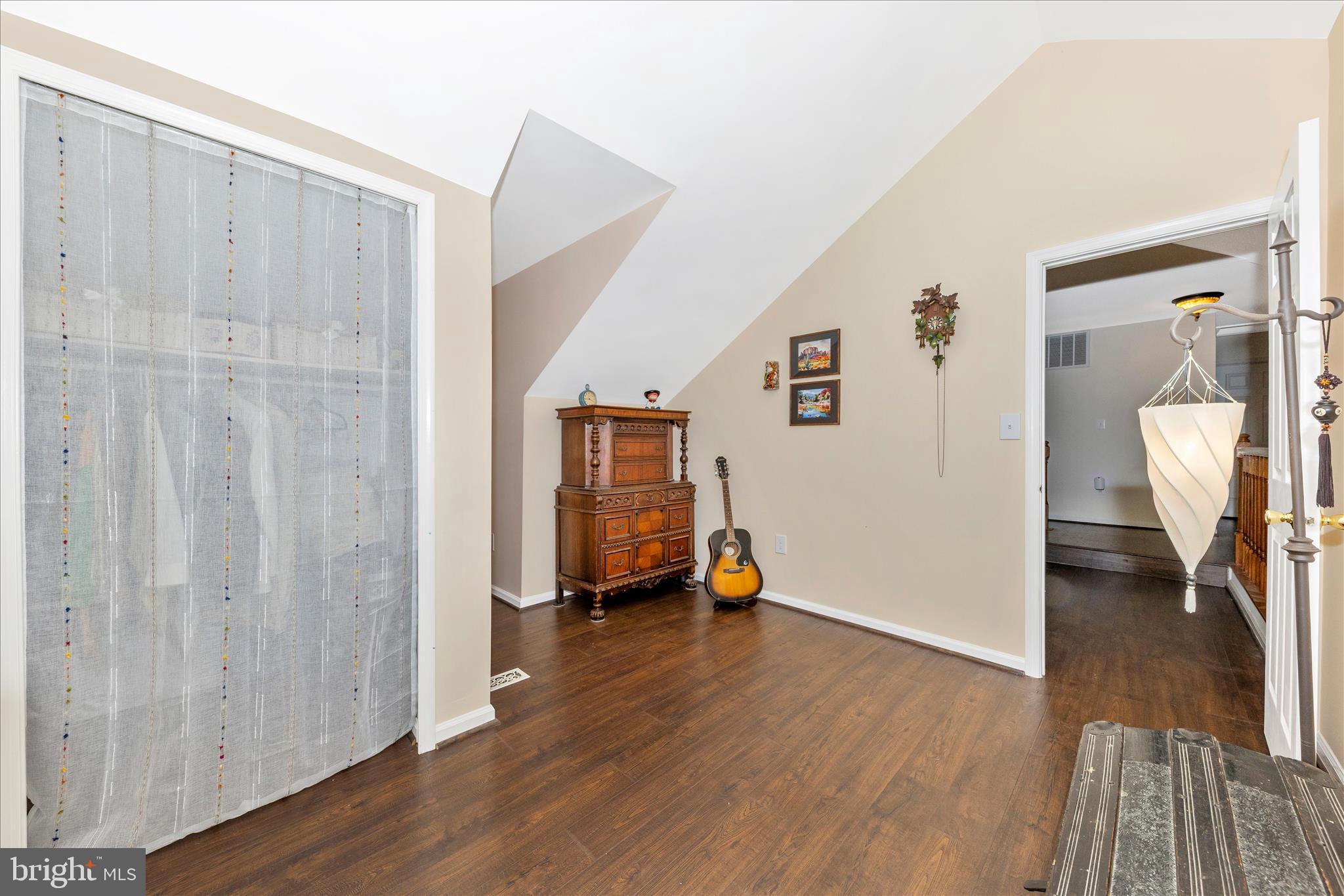 GUNNERS VIEW - Residential