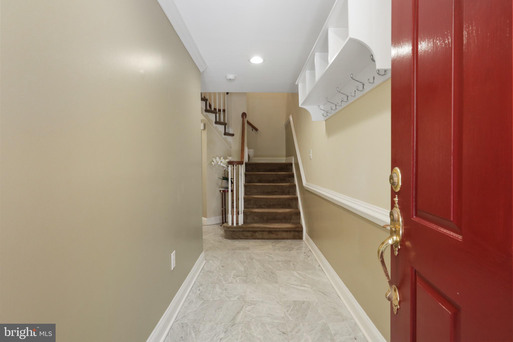 FENWICK COURT - Residential