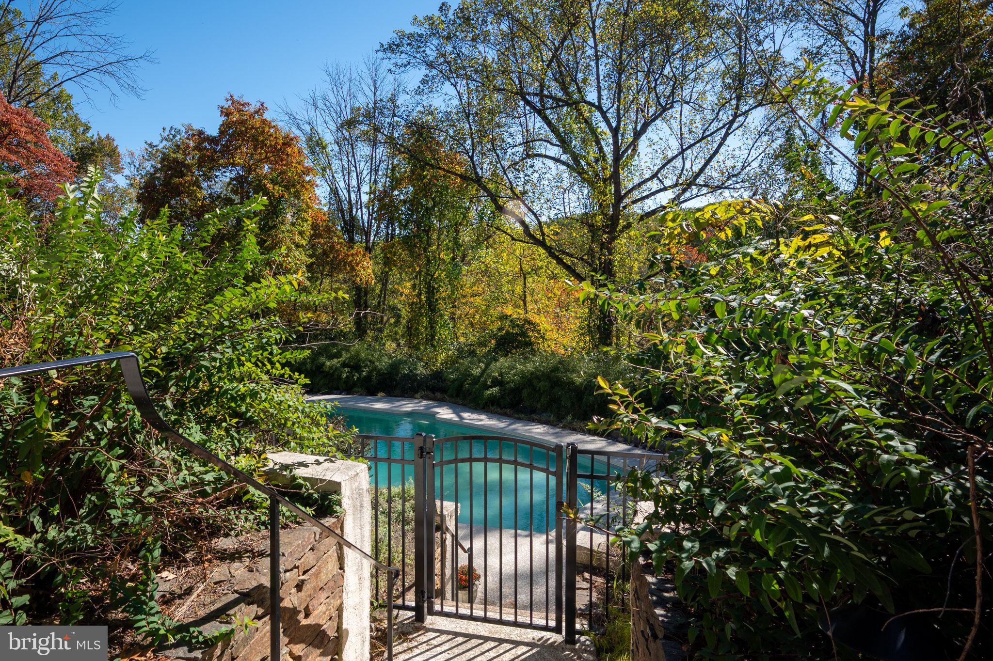 SOUTHERN SLOPES - Residential