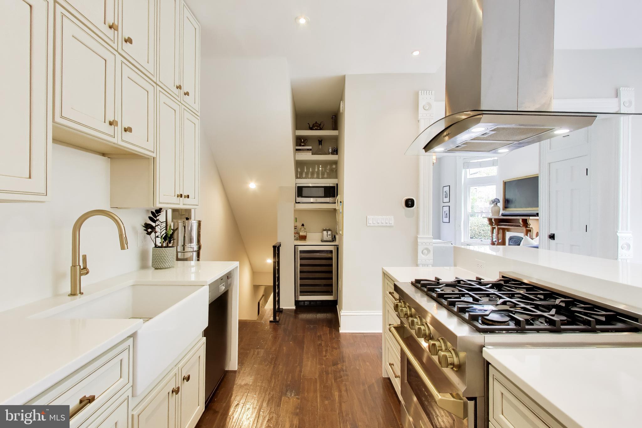LOGAN CIRCLE - Residential