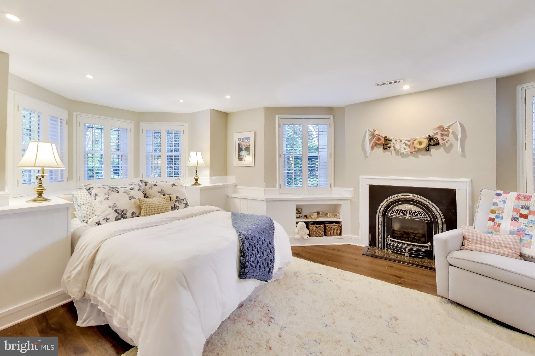 LOGAN CIRCLE - Residential
