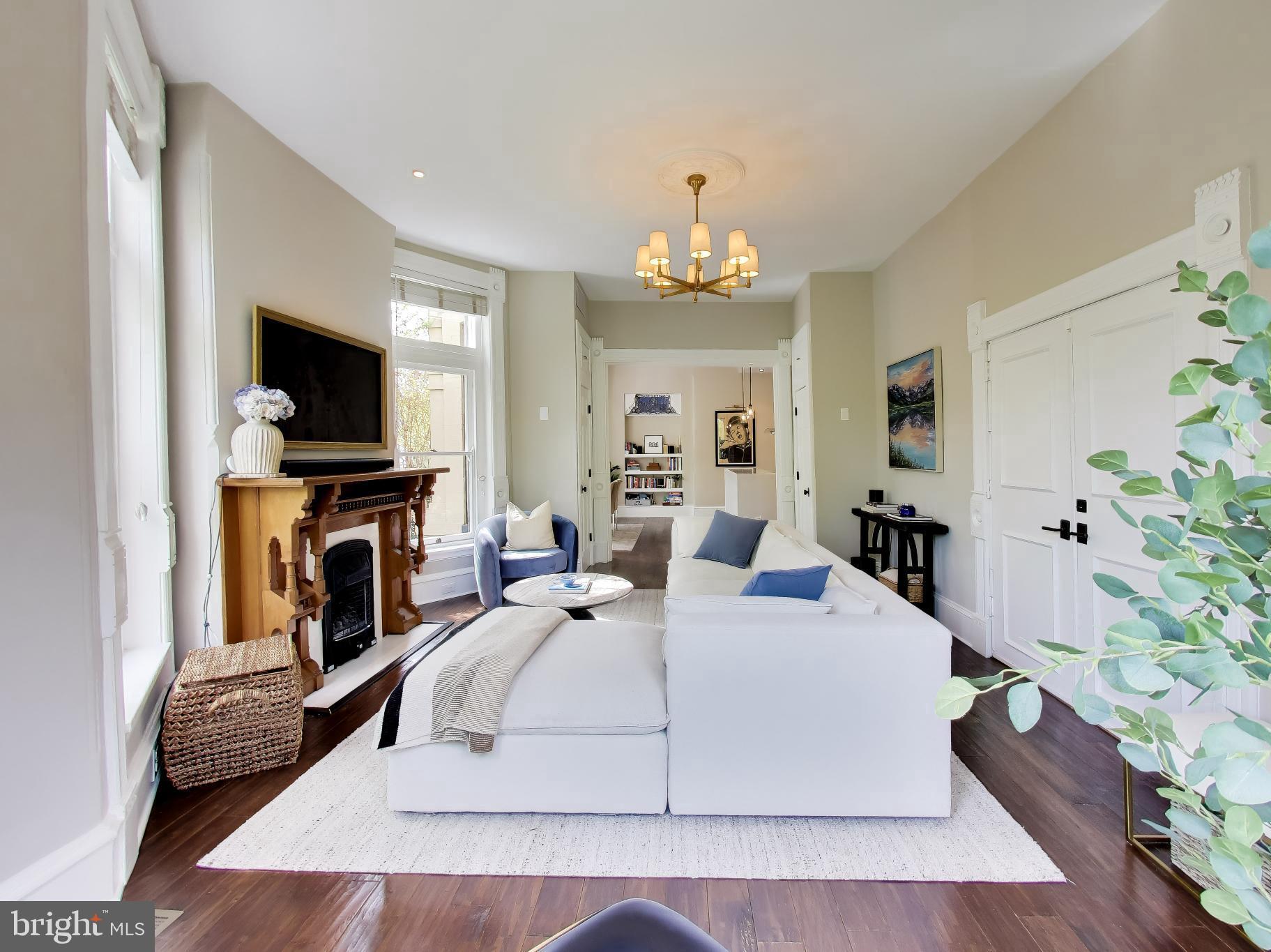 LOGAN CIRCLE - Residential