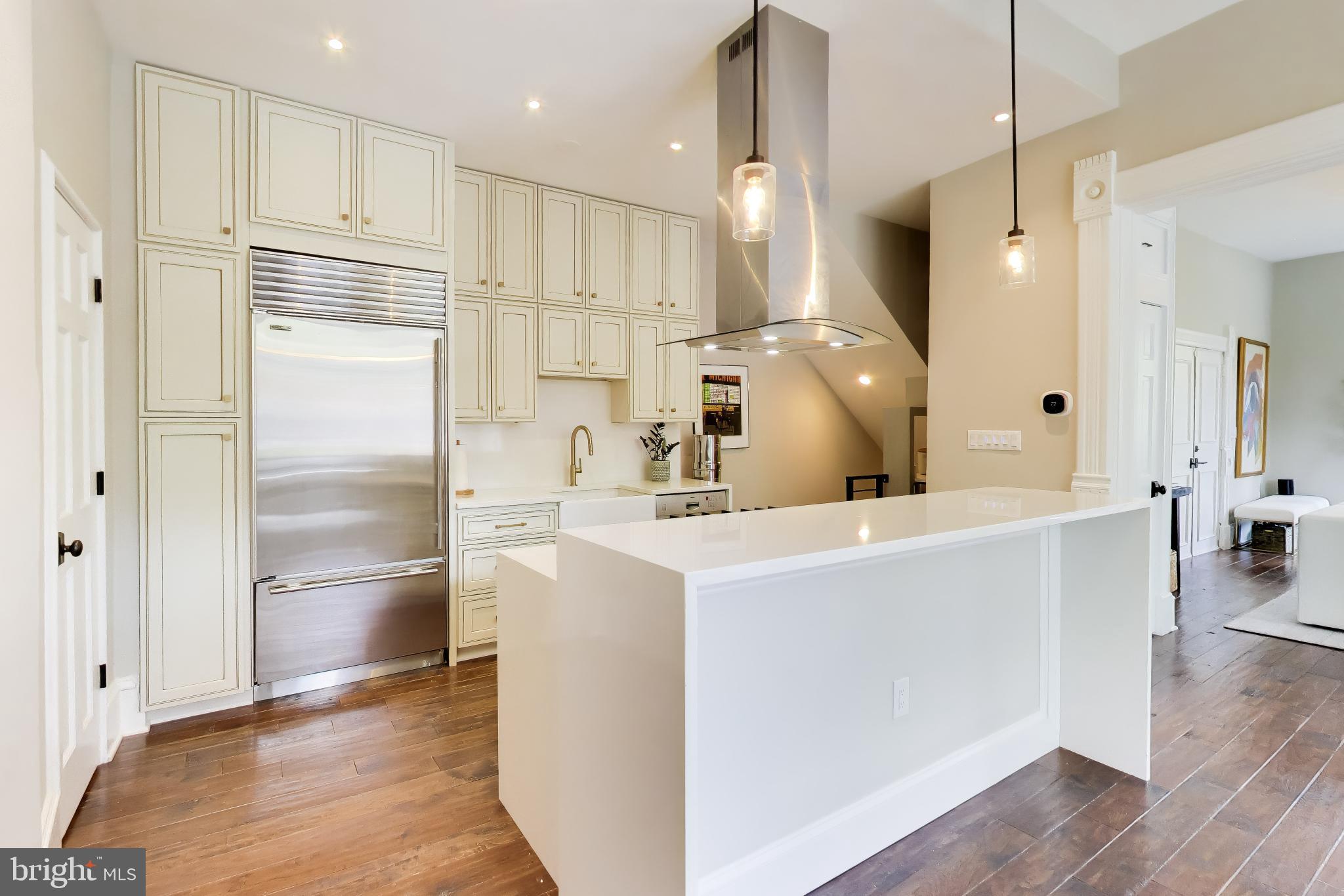 LOGAN CIRCLE - Residential