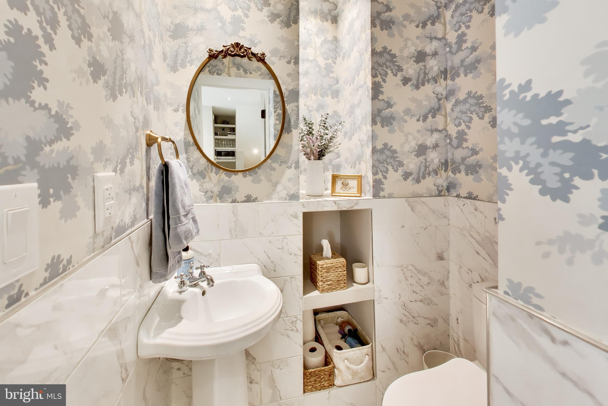 LOGAN CIRCLE - Residential