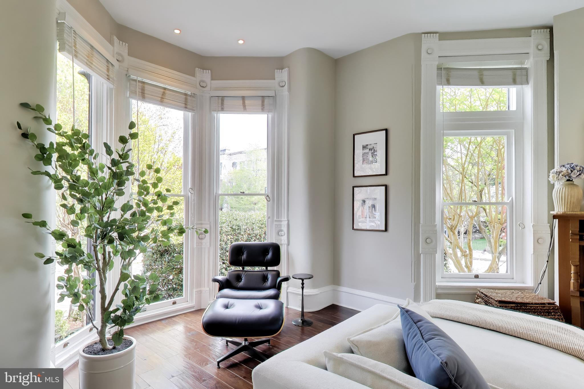 LOGAN CIRCLE - Residential