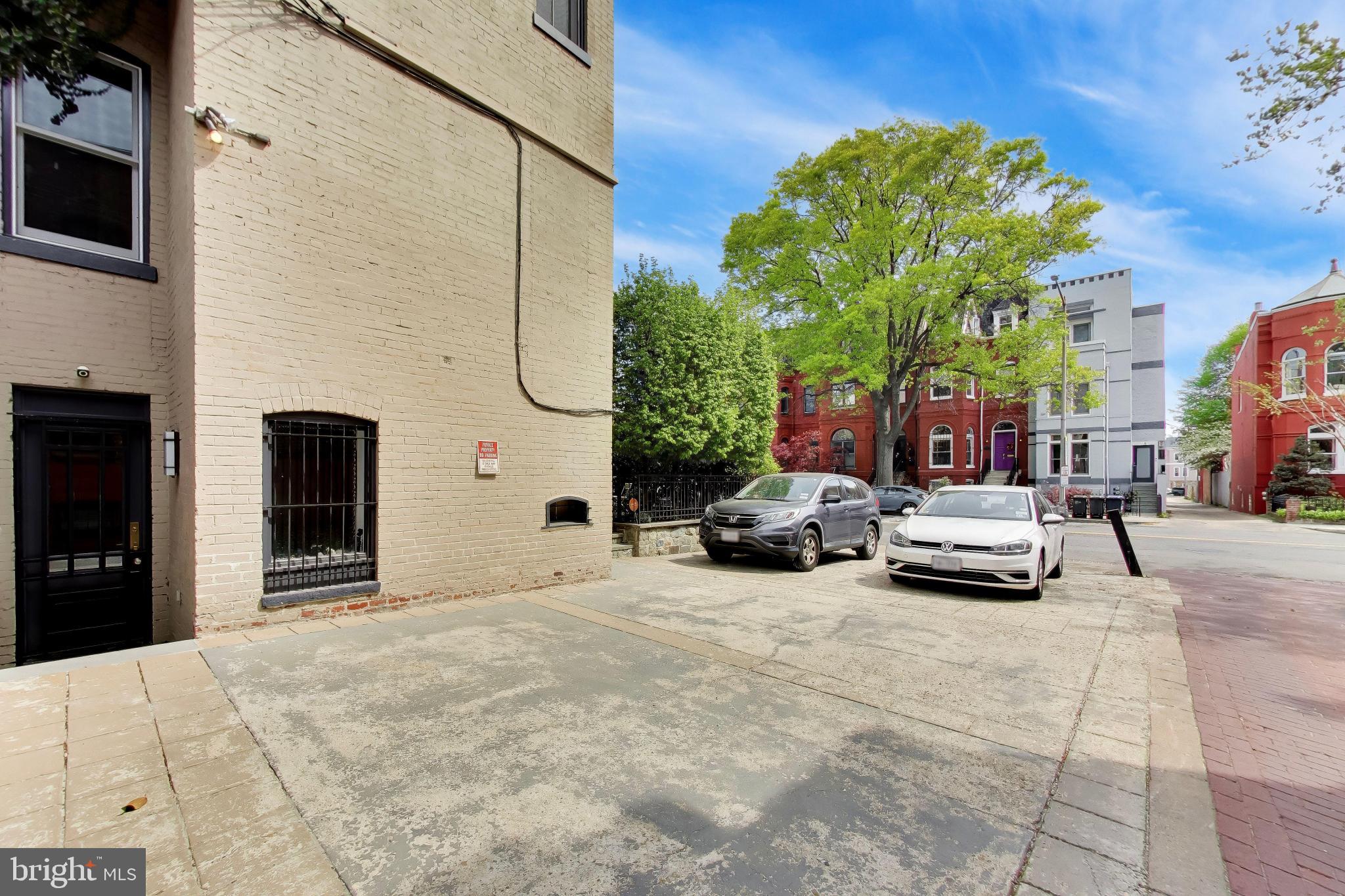 LOGAN CIRCLE - Residential