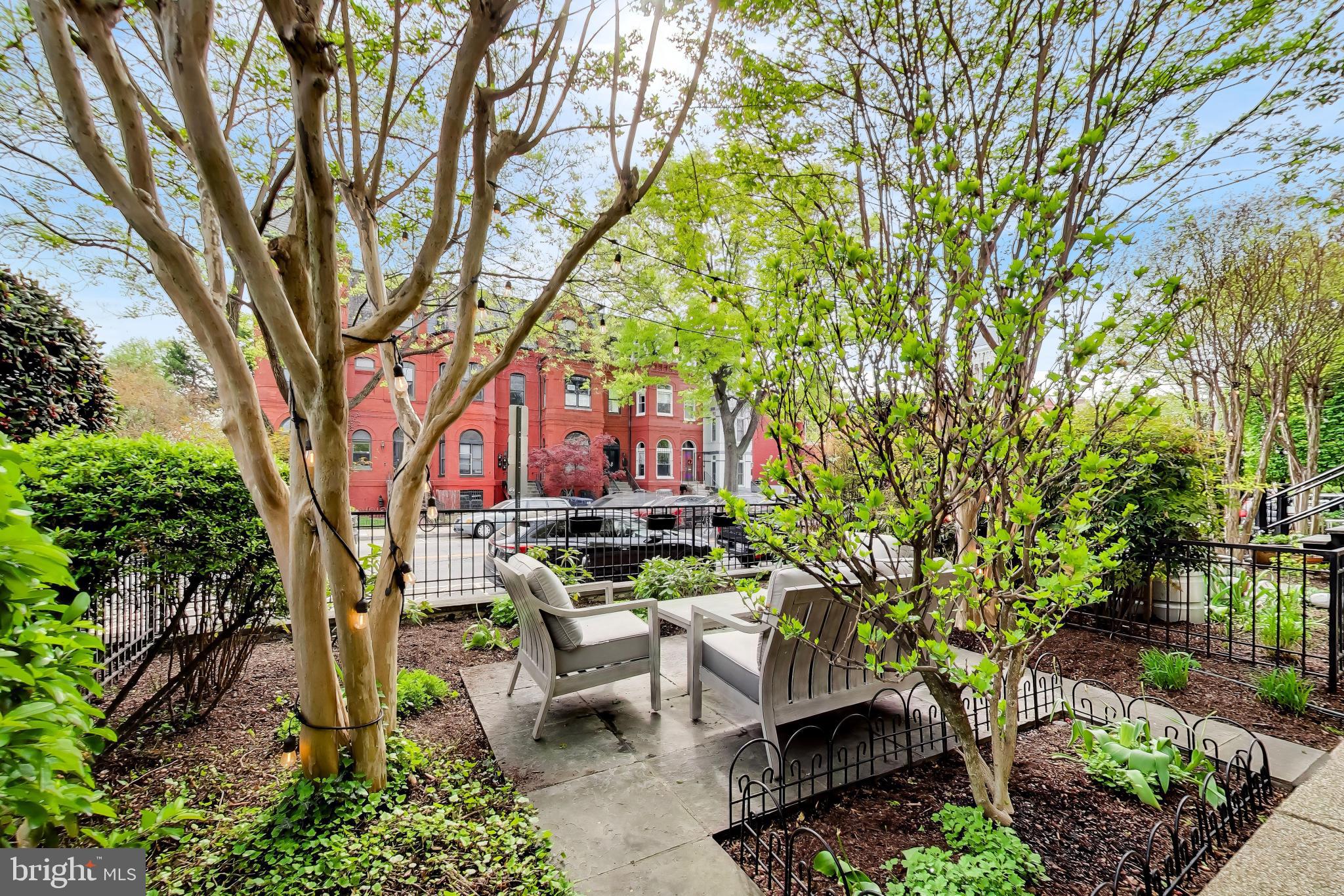LOGAN CIRCLE - Residential