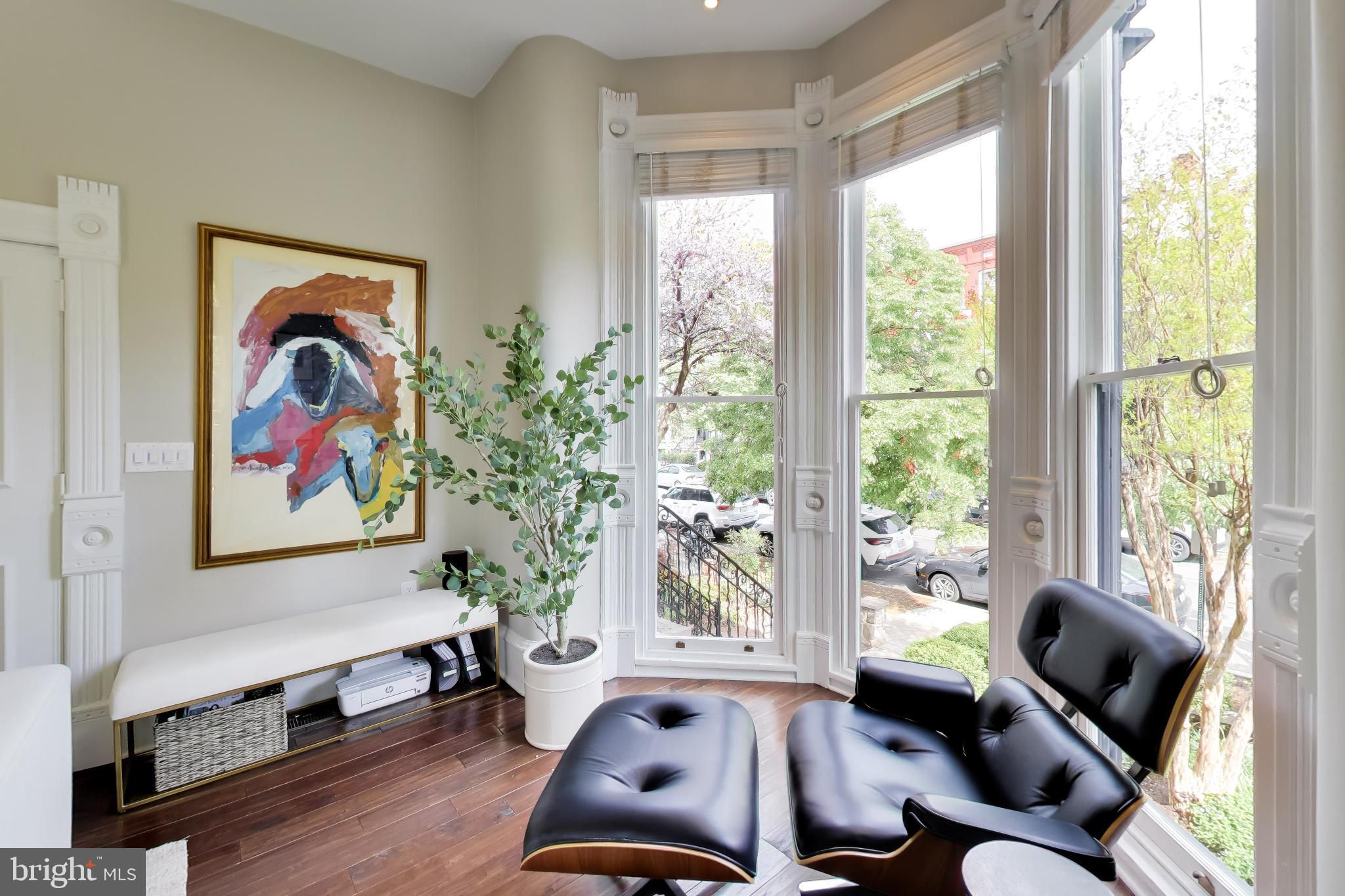 LOGAN CIRCLE - Residential