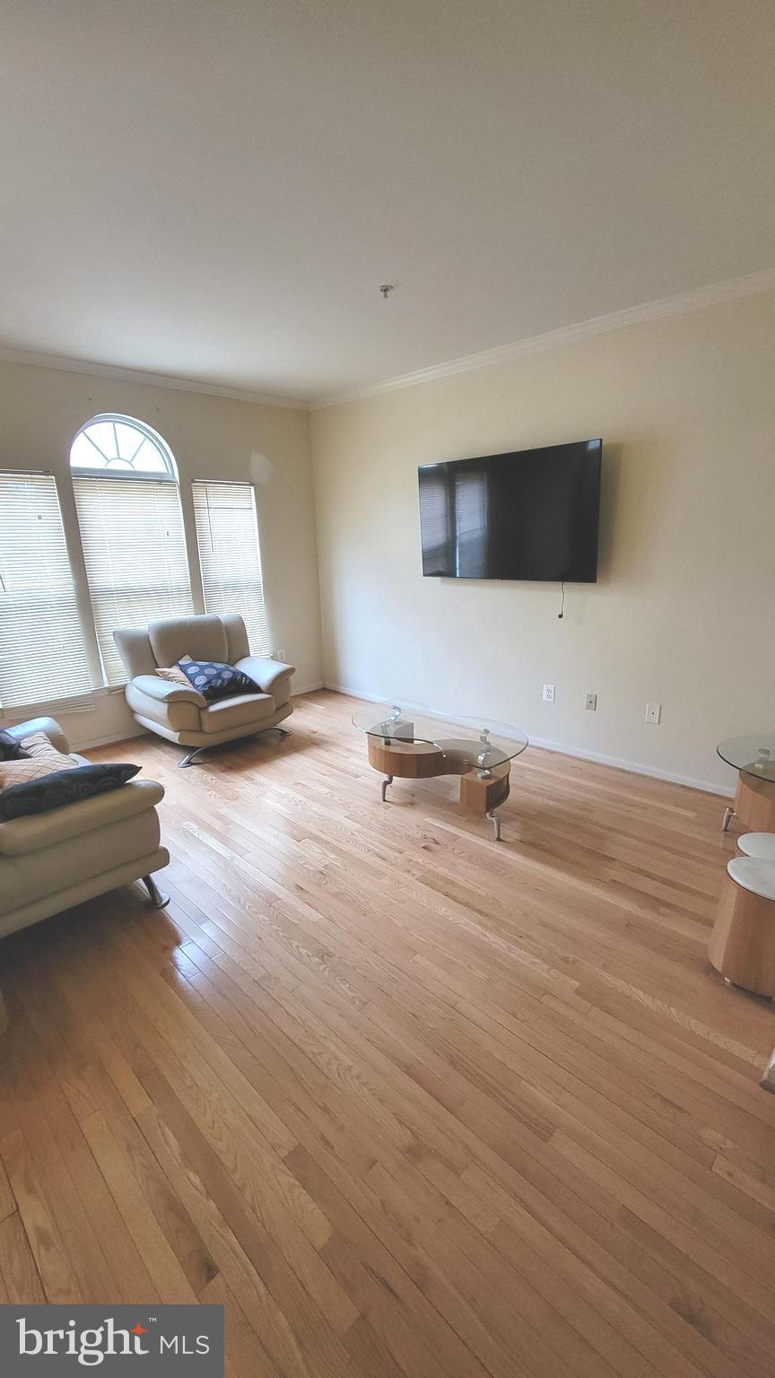 MADISON LANE - Residential
