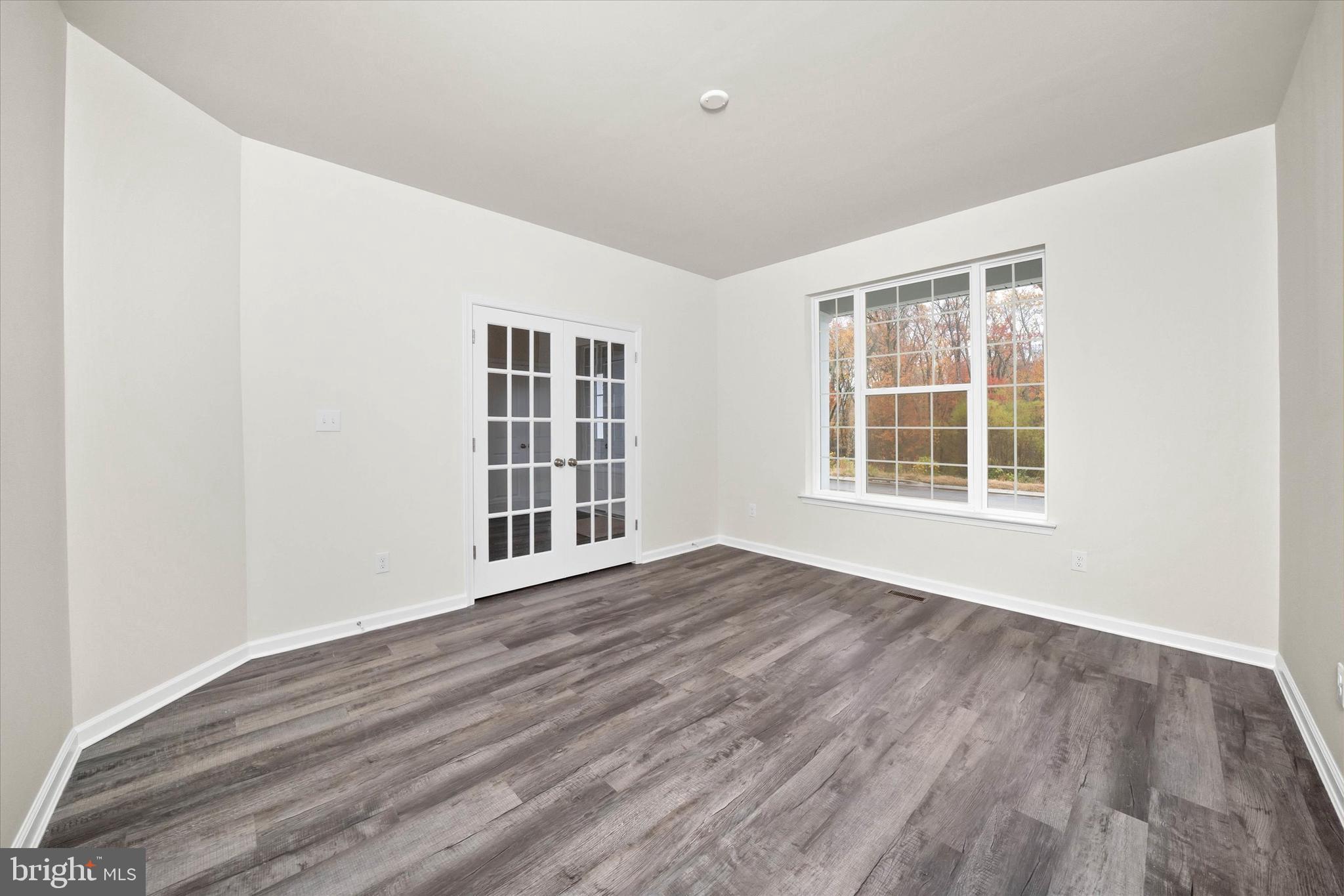 HIDDEN BROOK - Residential