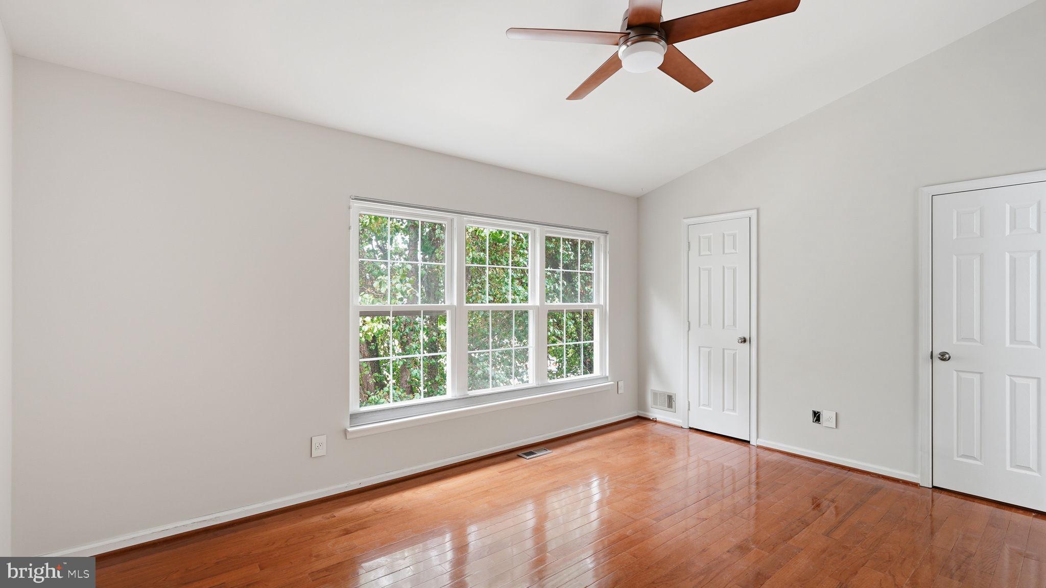MONTCLAIR MEWS - Residential