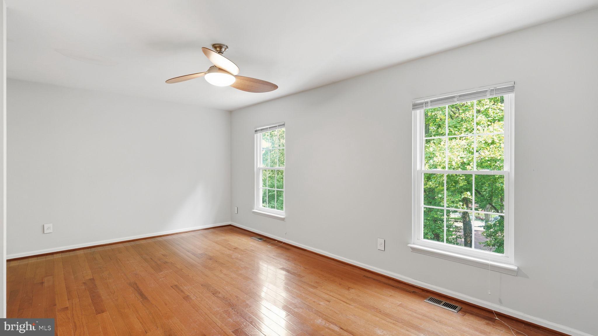 MONTCLAIR MEWS - Residential