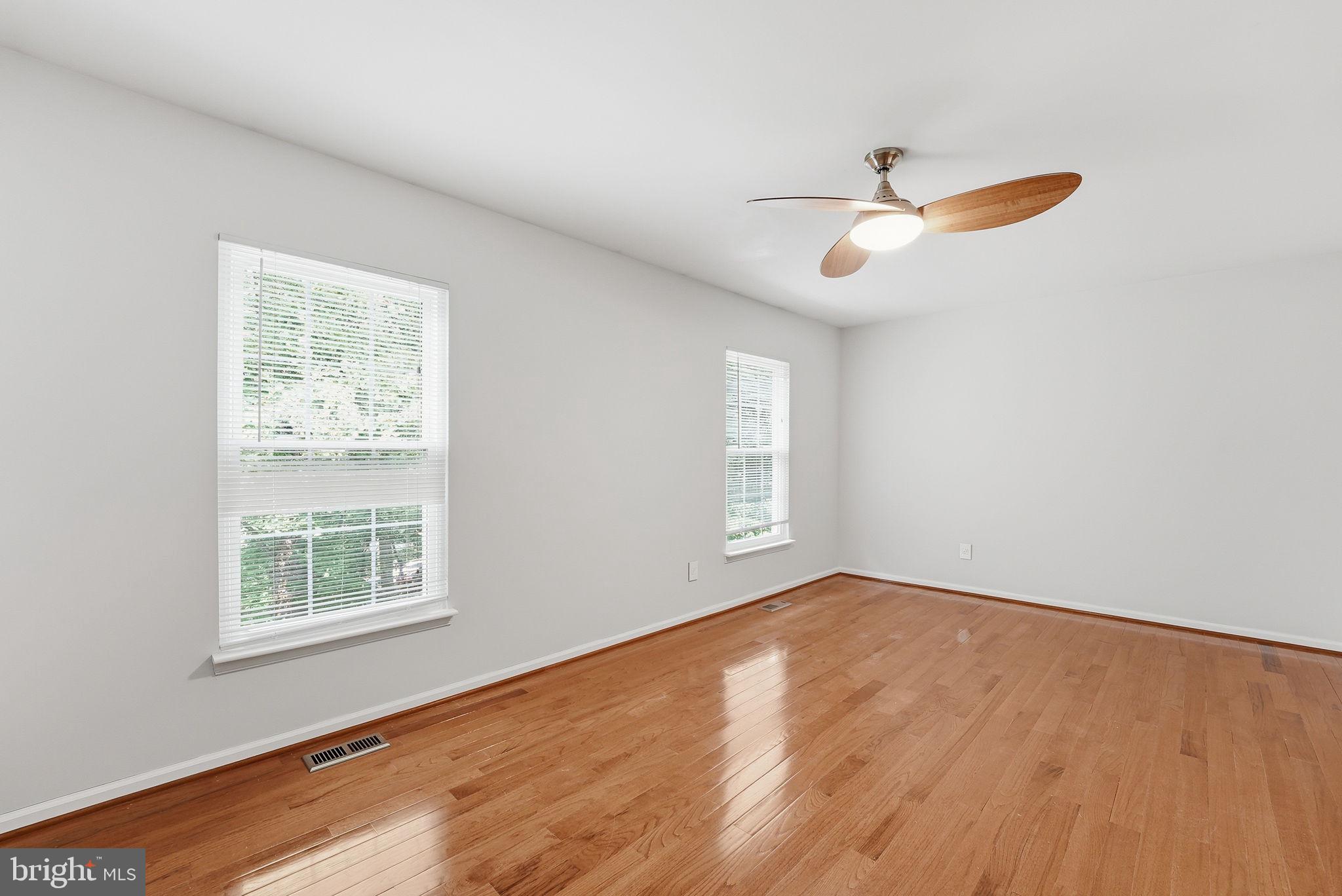 MONTCLAIR MEWS - Residential