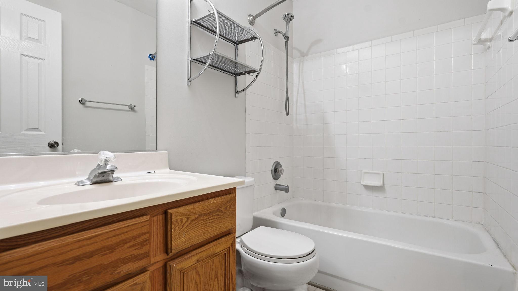 MONTCLAIR MEWS - Residential