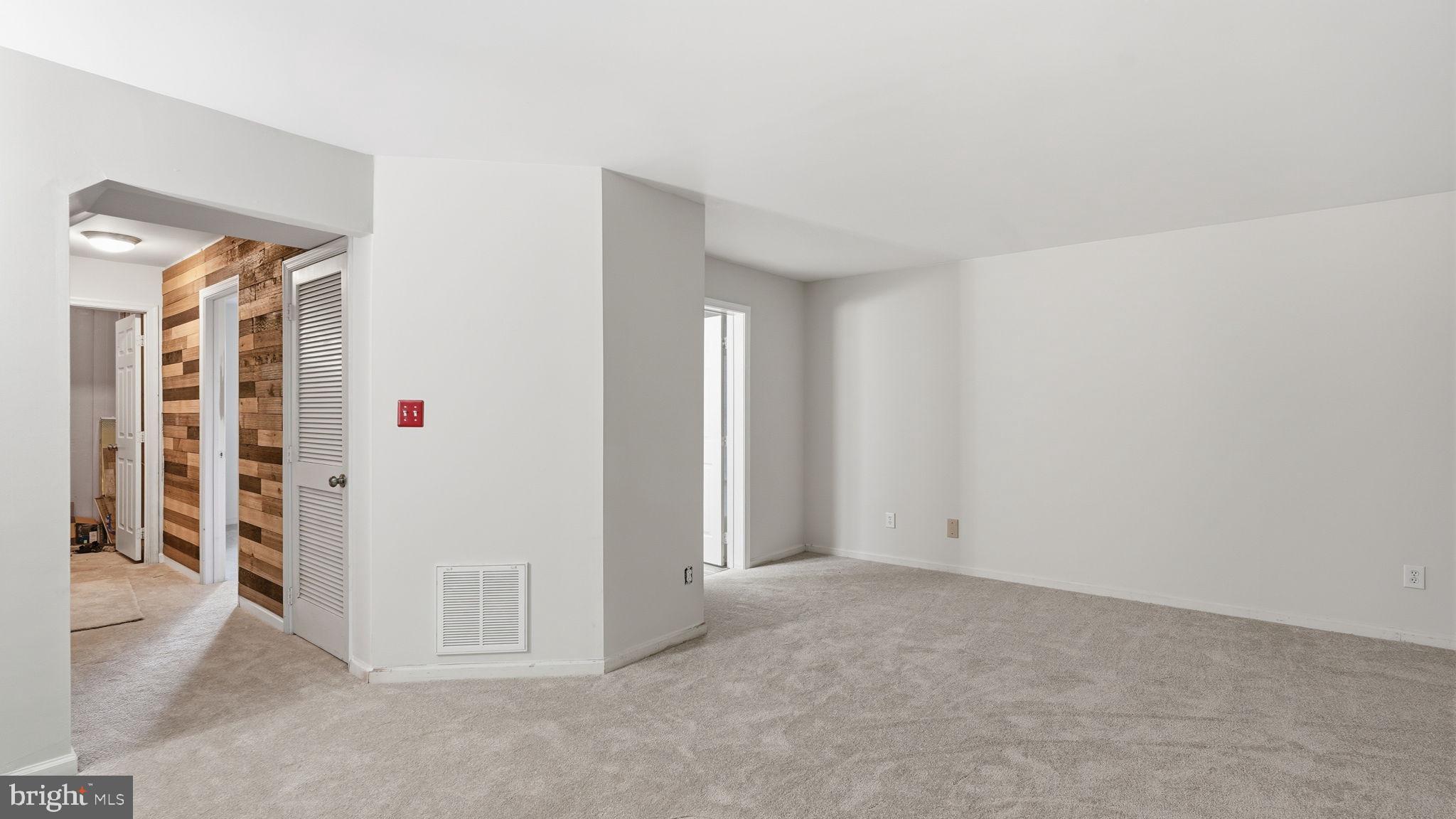 MONTCLAIR MEWS - Residential