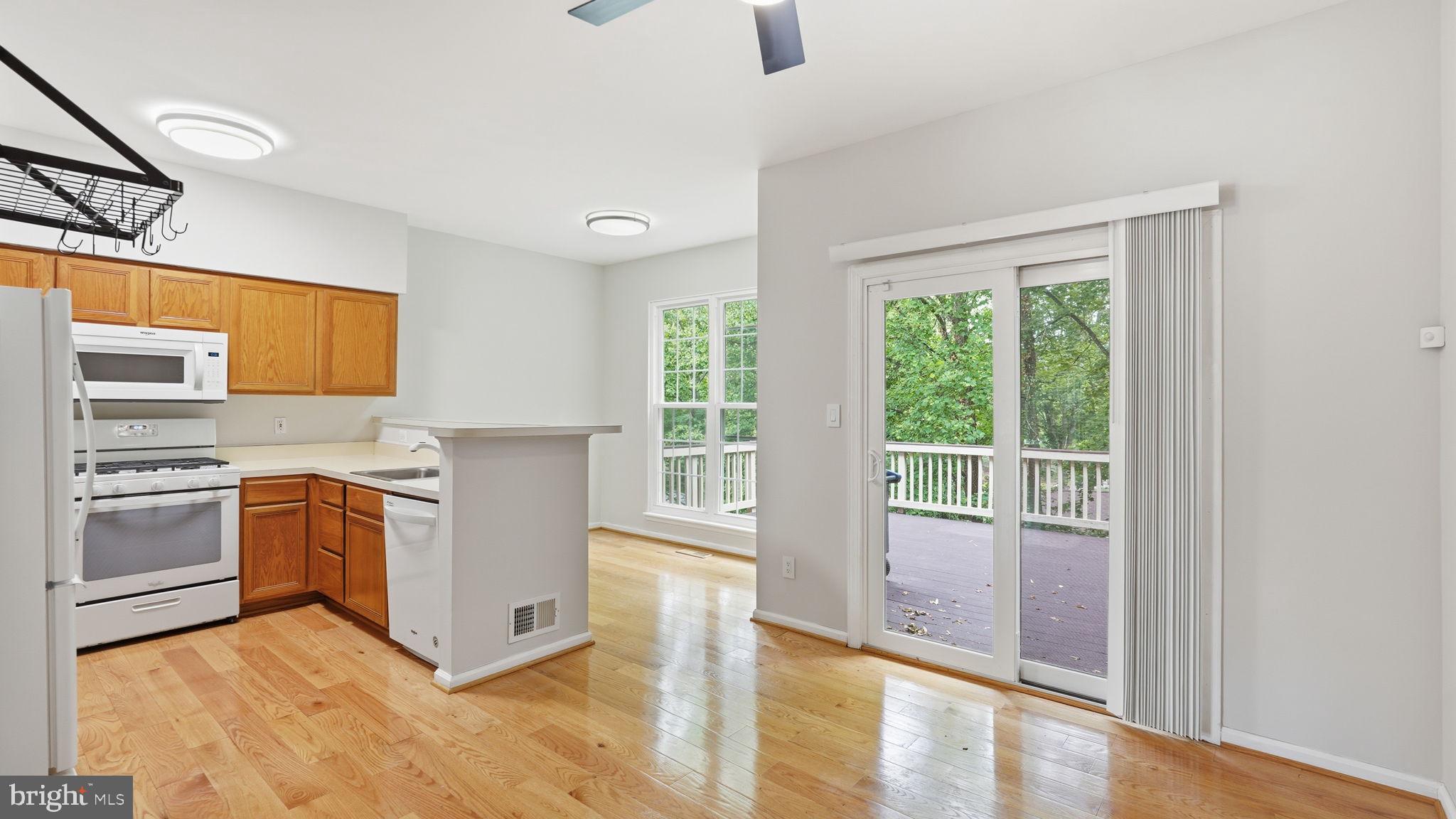 MONTCLAIR MEWS - Residential