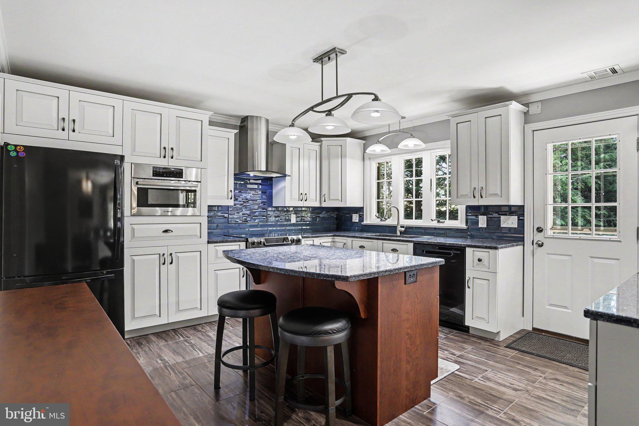 WEST RIDGE - Residential