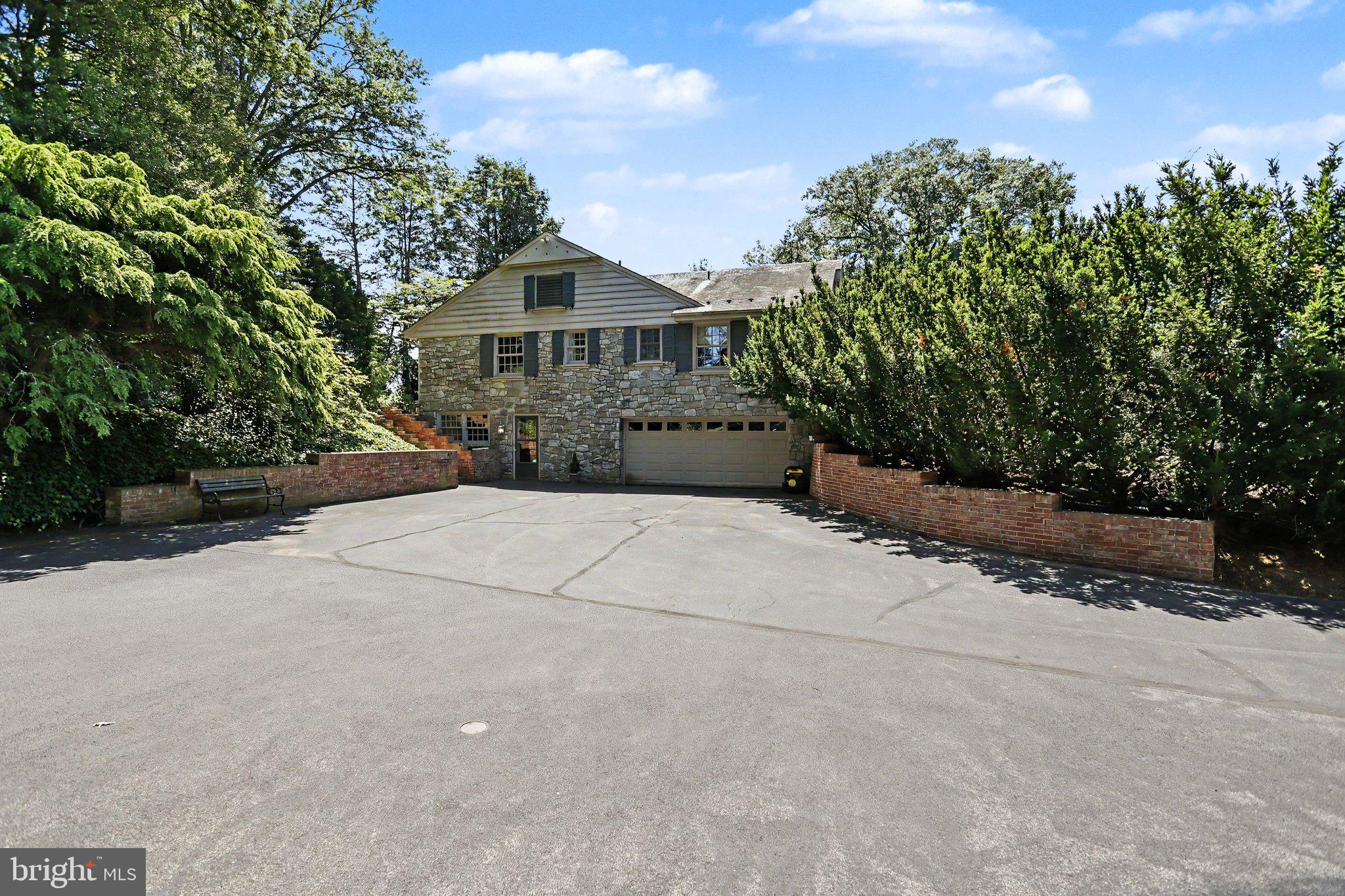 WEST RIDGE - Residential