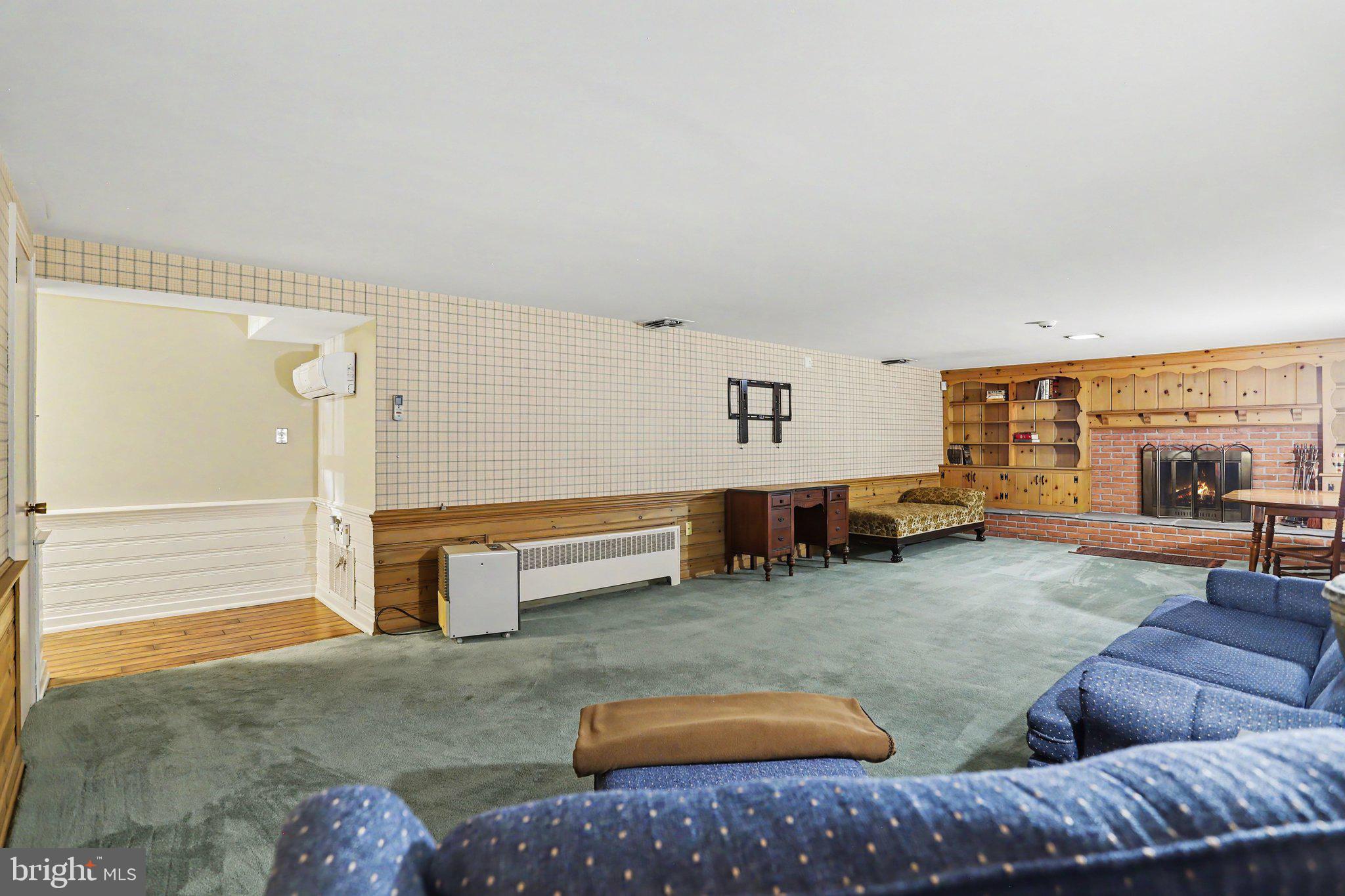 WEST RIDGE - Residential
