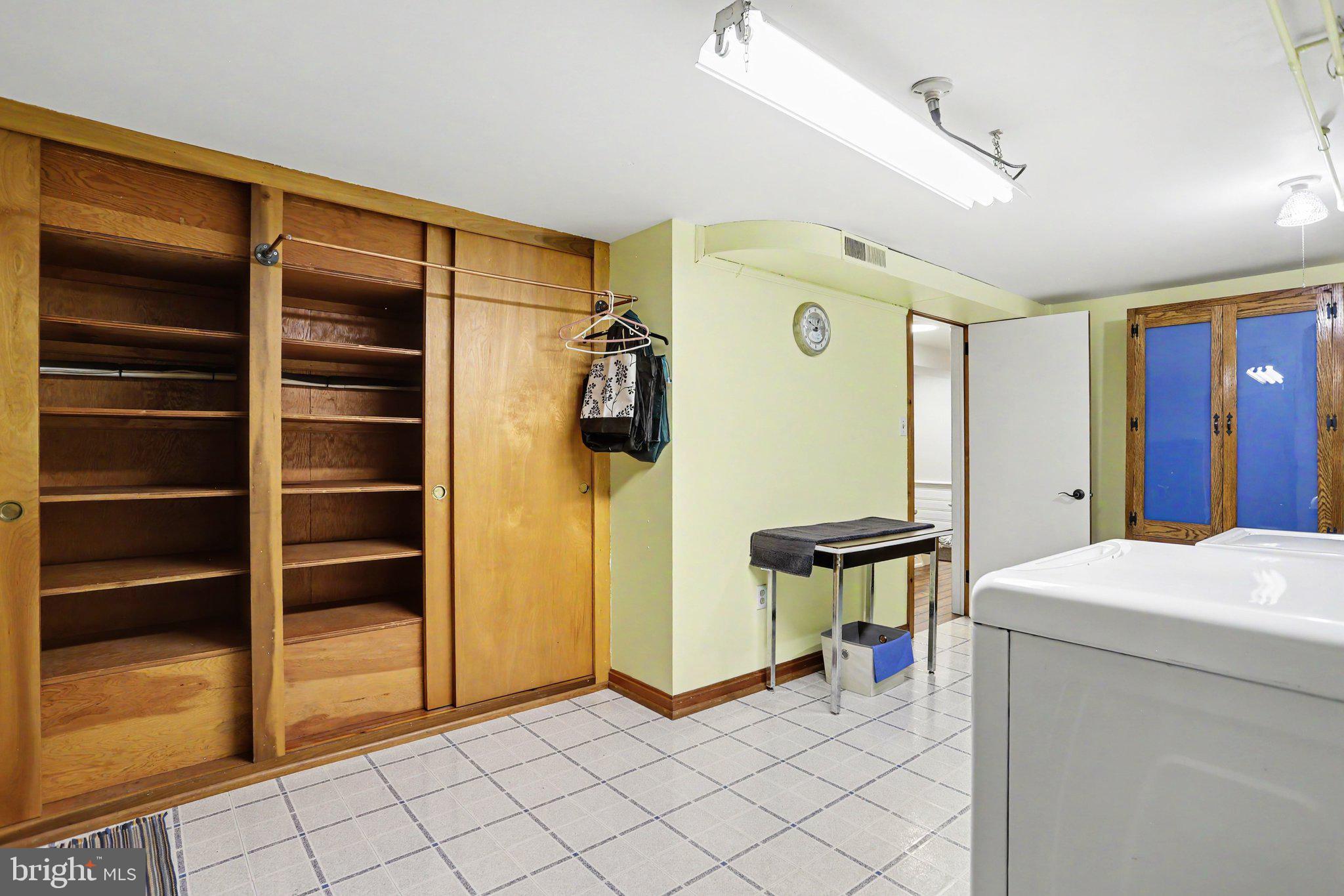 WEST RIDGE - Residential