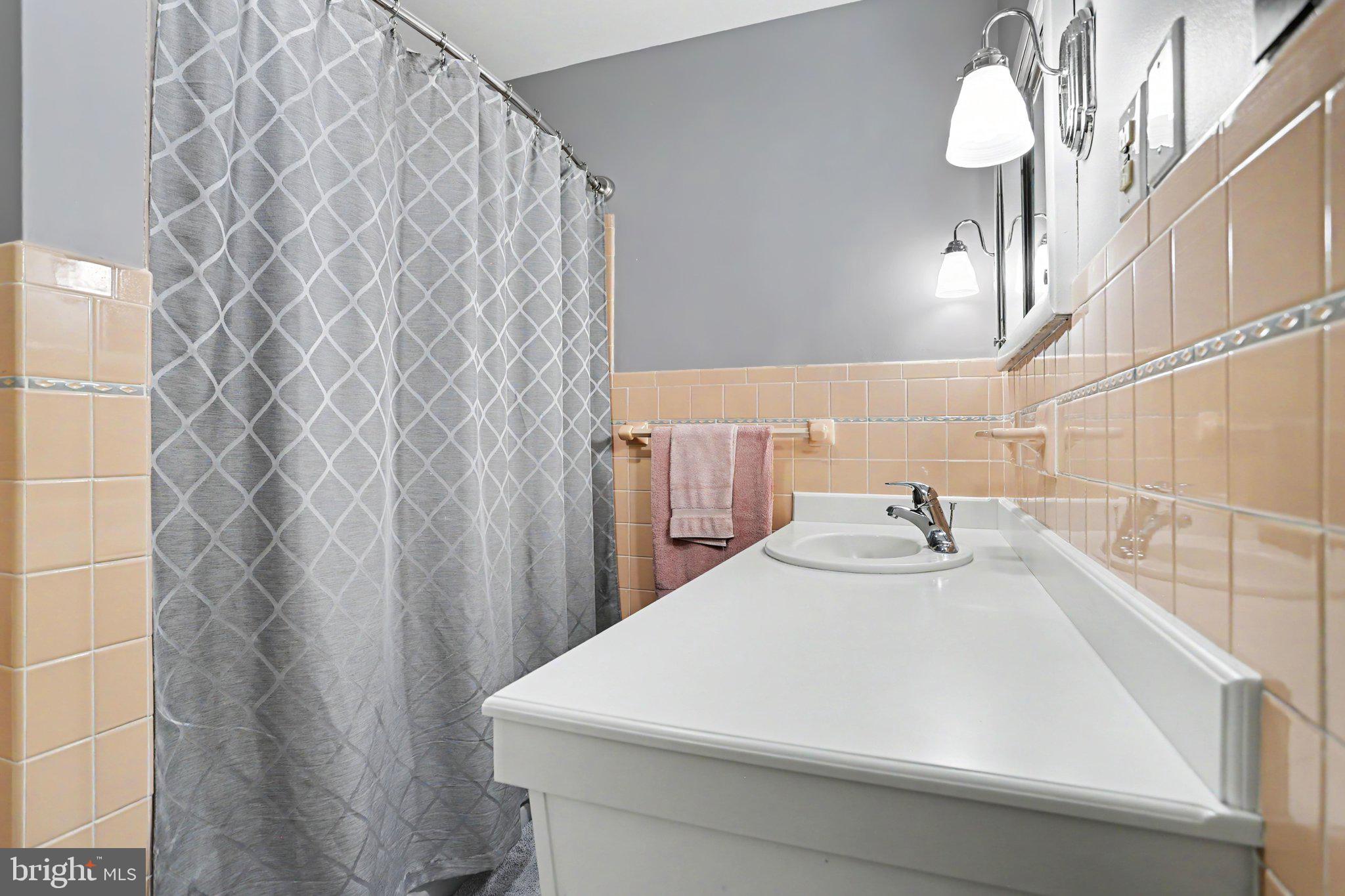 WEST RIDGE - Residential