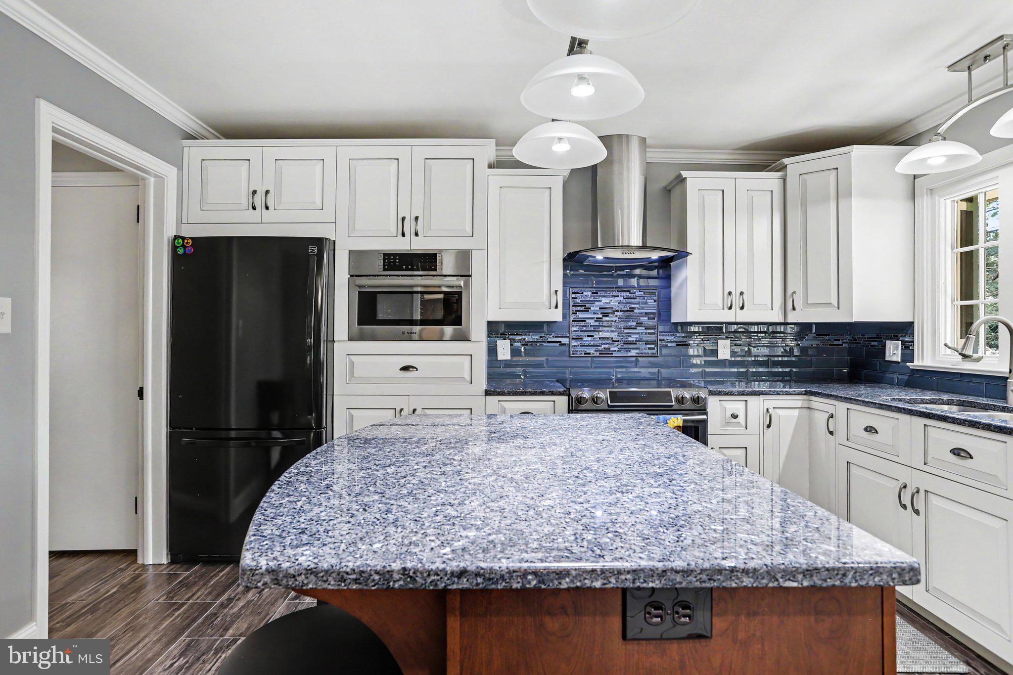 WEST RIDGE - Residential