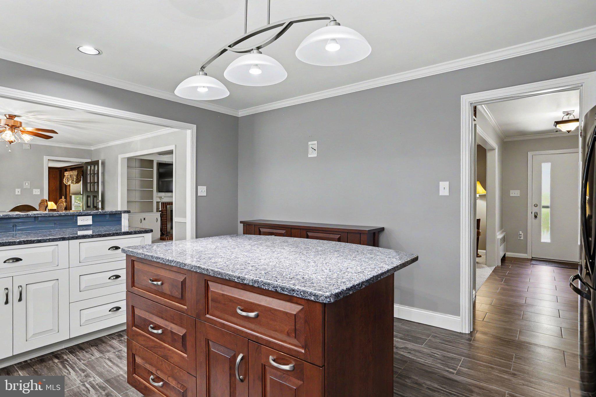 WEST RIDGE - Residential