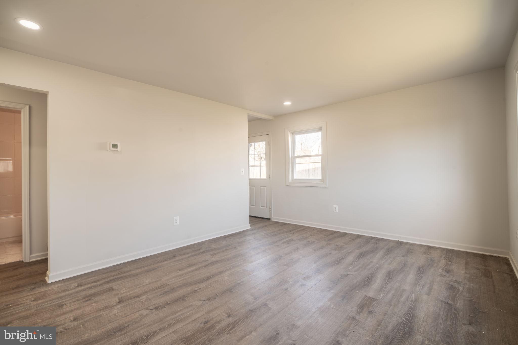 MANASSAS PARK - Residential