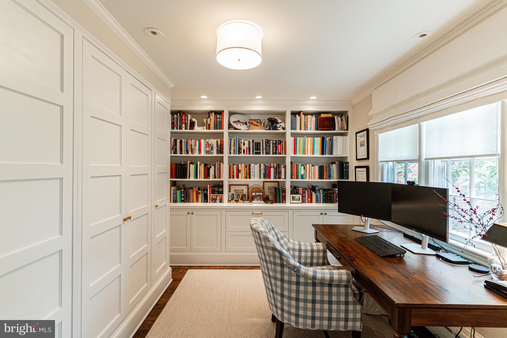 GEORGETOWN - Residential