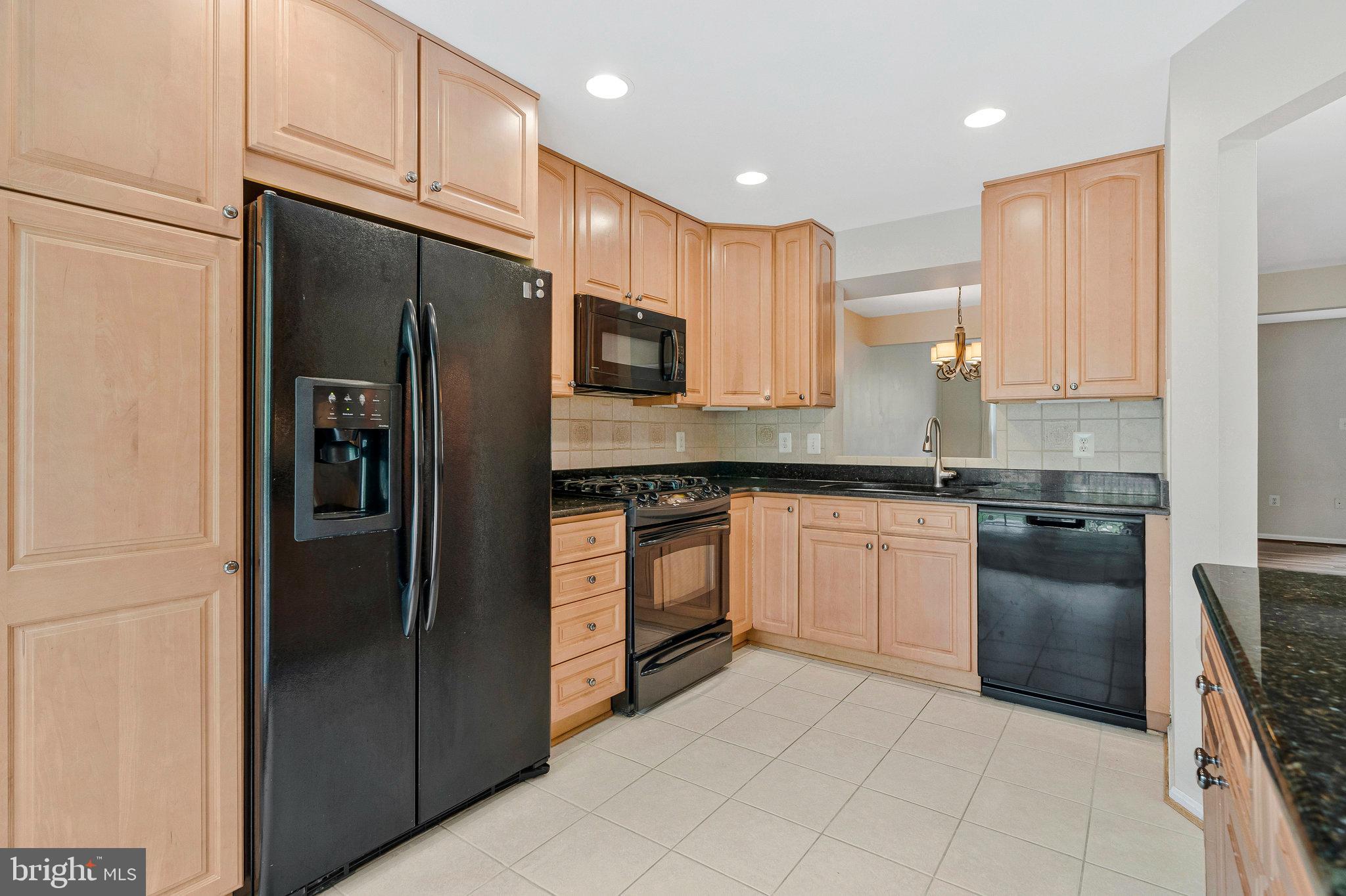 WOODSTONE - Residential
