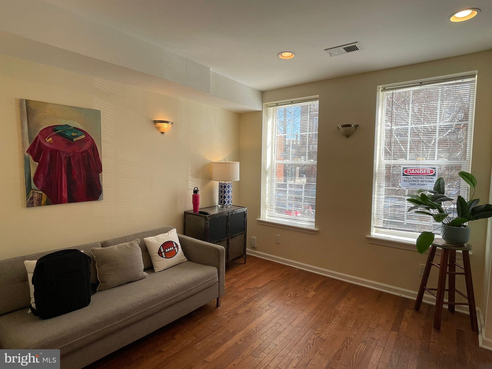 HAWTHORNE - Residential