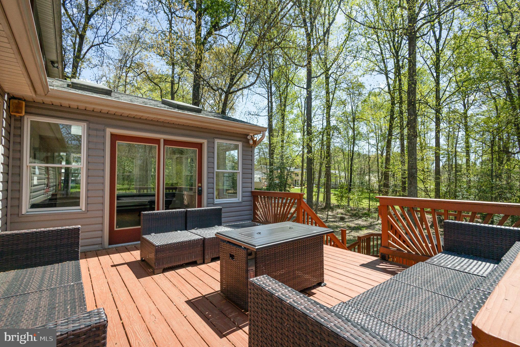 COUNTRY WOOD ESTATES - Residential Lease