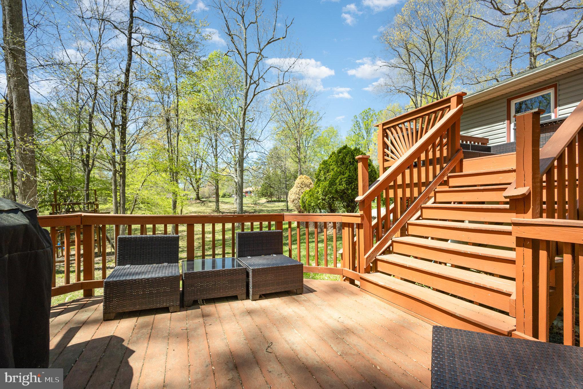 COUNTRY WOOD ESTATES - Residential Lease