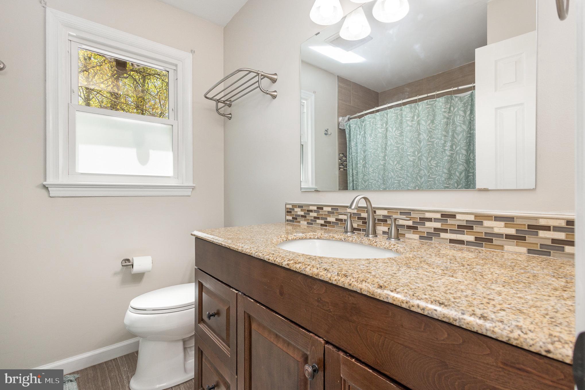 COUNTRY WOOD ESTATES - Residential Lease