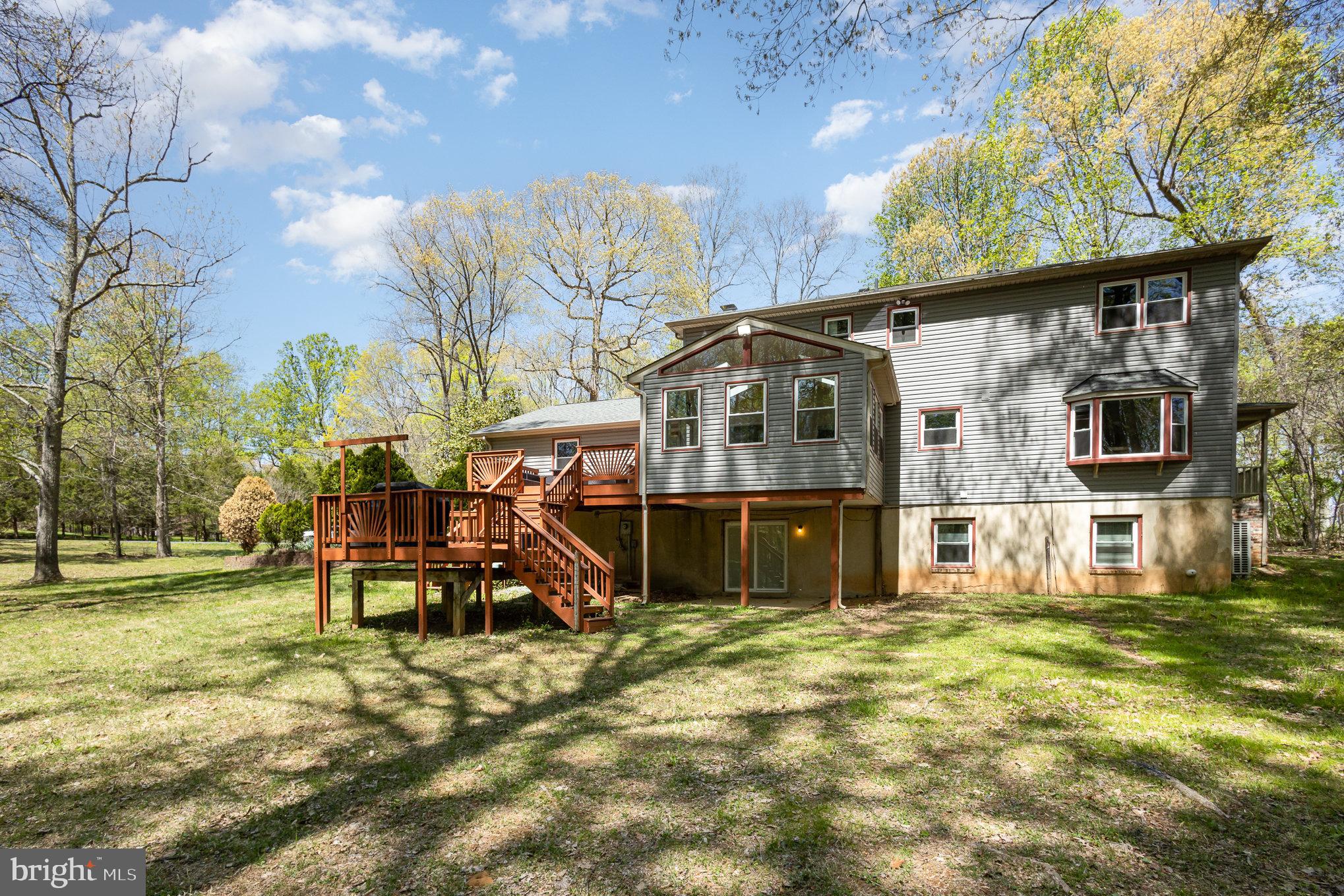 COUNTRY WOOD ESTATES - Residential Lease