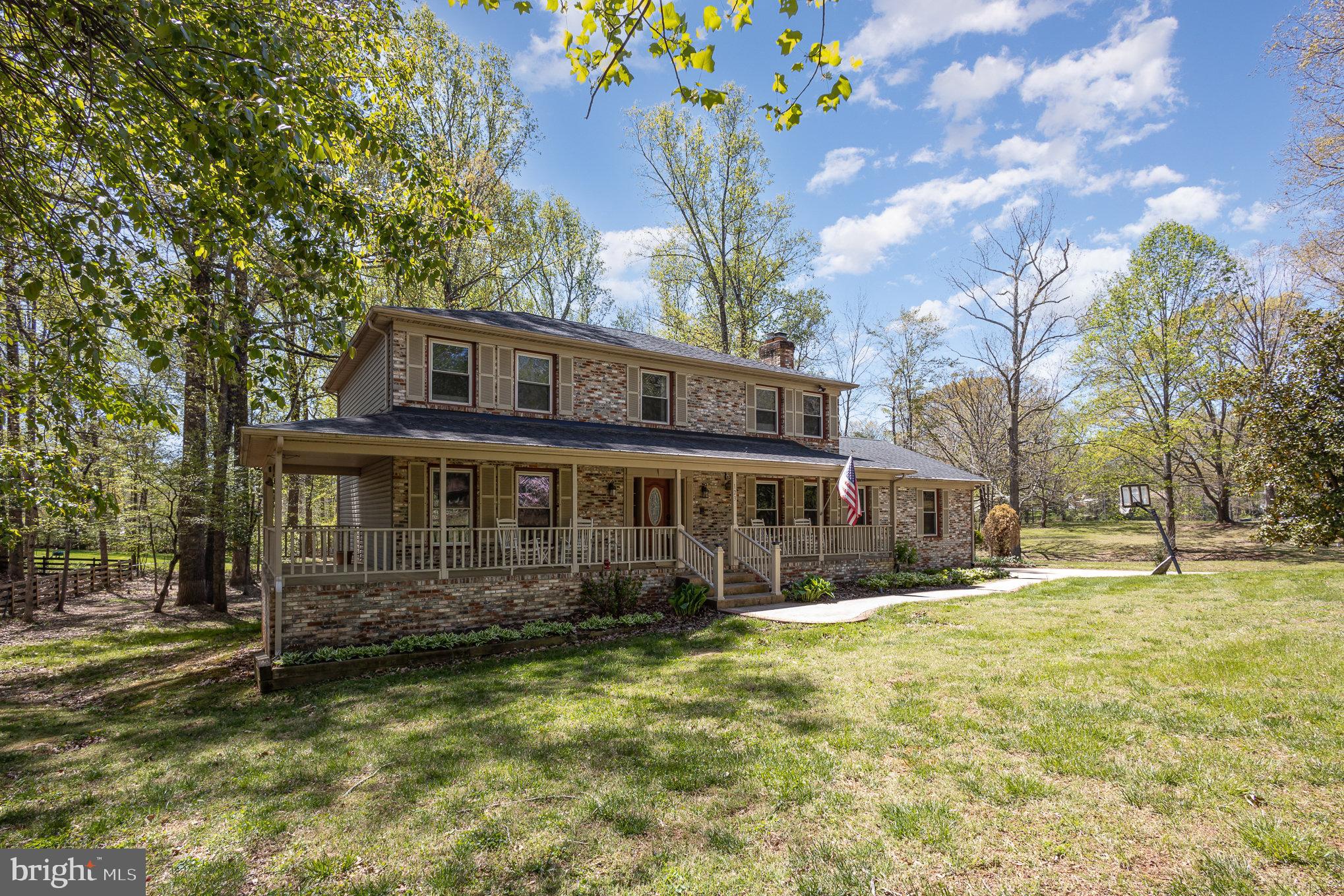 COUNTRY WOOD ESTATES - Residential Lease