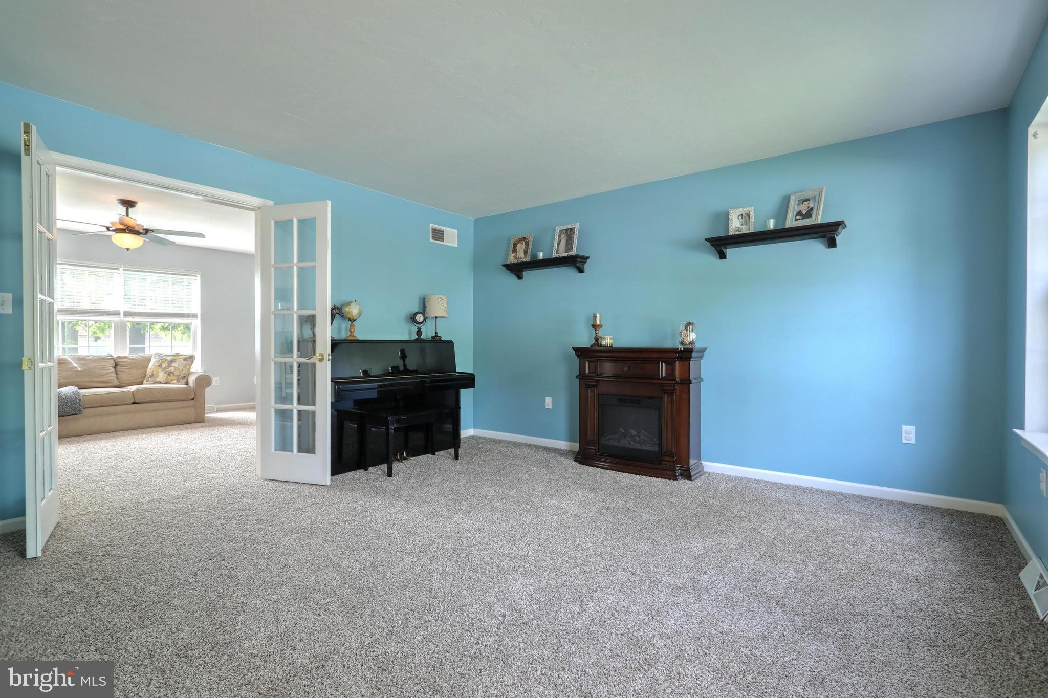 SENECA RIDGE - Residential